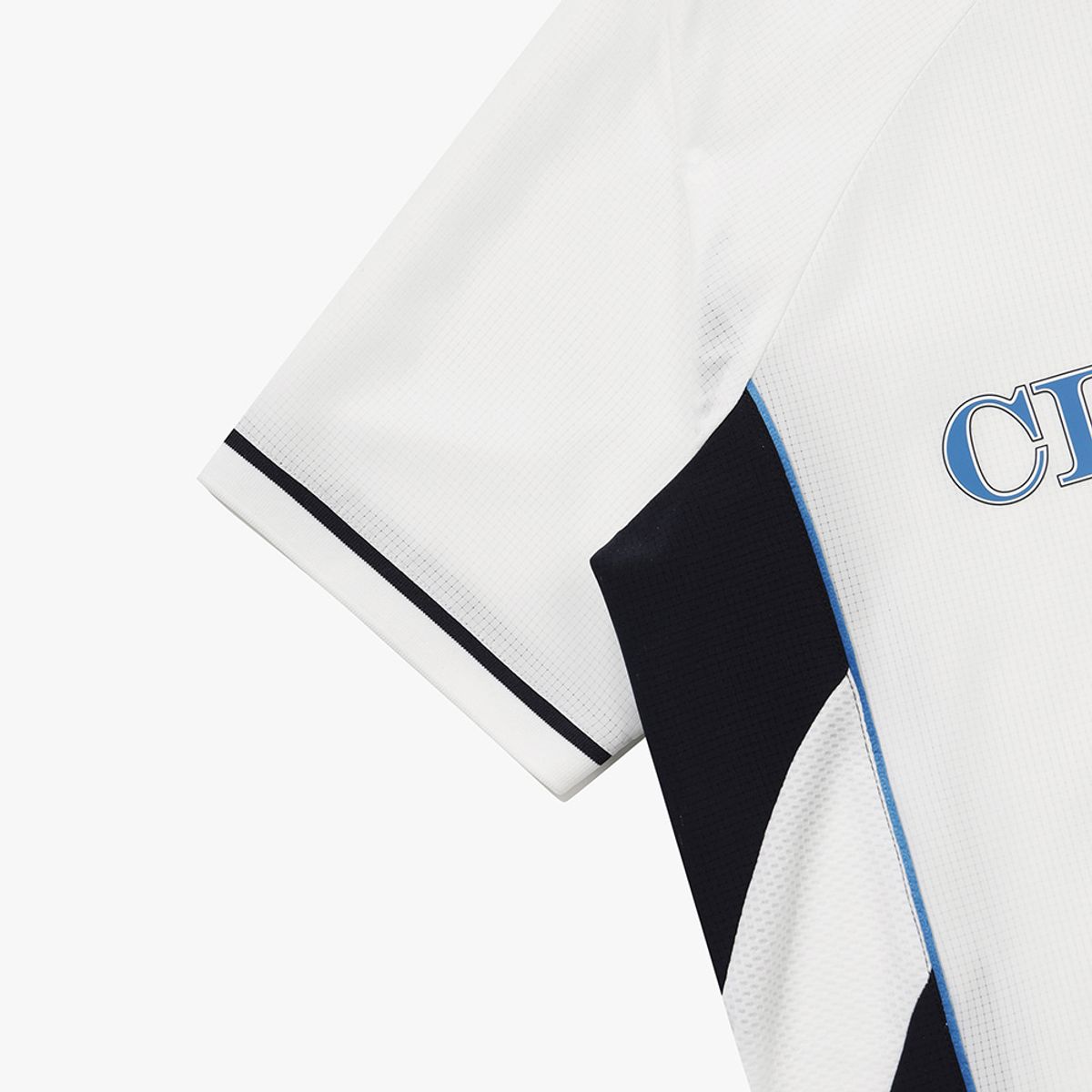 디아도라(diadora) 클라시코 우븐 반팔 피스테 OFF WHITE