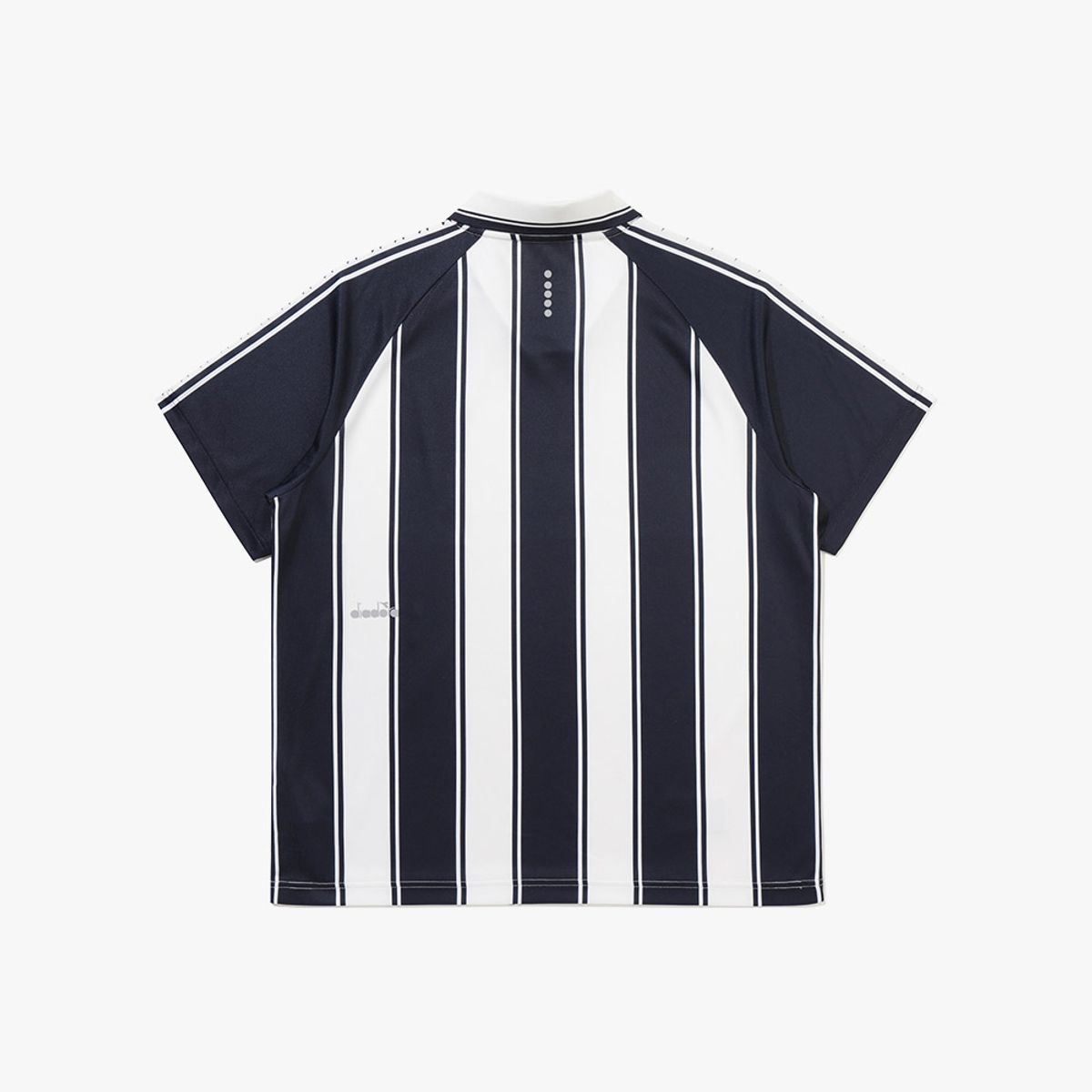 디아도라(diadora) 세레모니 카라 반팔 티셔츠 NAVY