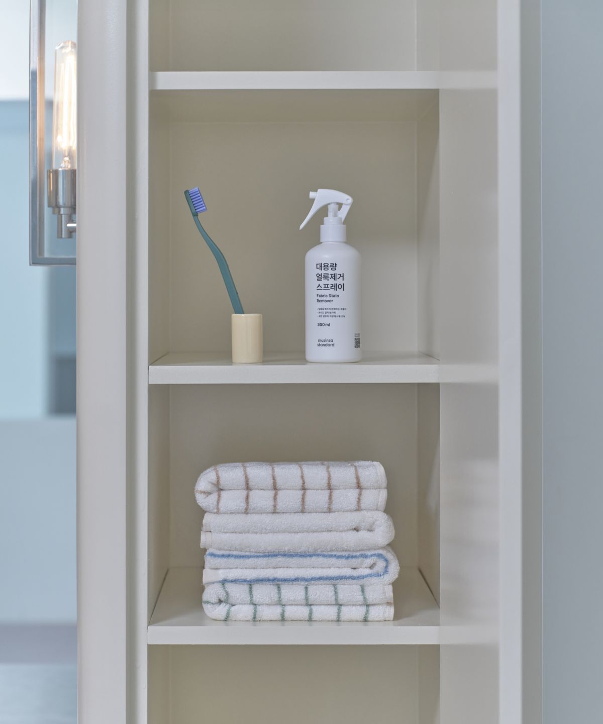 무신사 스탠다드 홈 & 프로덕트(MUSINSA STANDARD HOME & PRODUCTS) 대용량 얼룩제거 스프레이 300ml