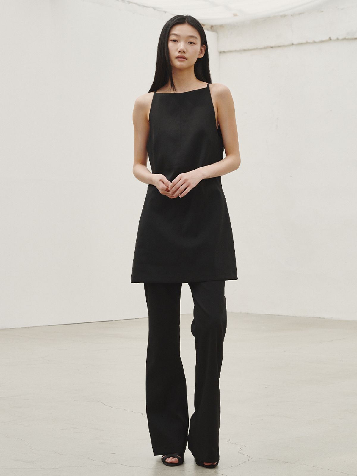 누브(NOUVE) 테일러드 부츠컷 슬랙스 - 블랙 / Tailored Bootcut Slacks - Black