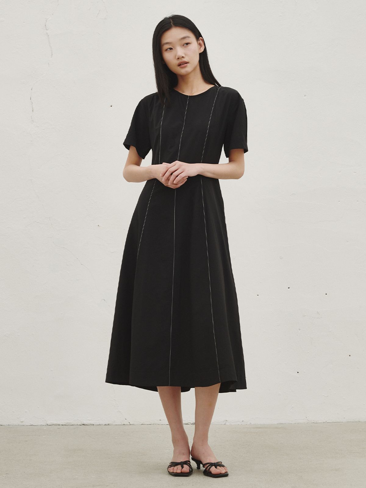 누브(NOUVE) 스티치 플레어 드레스 - 블랙  / Stitch Flare Dress - Black