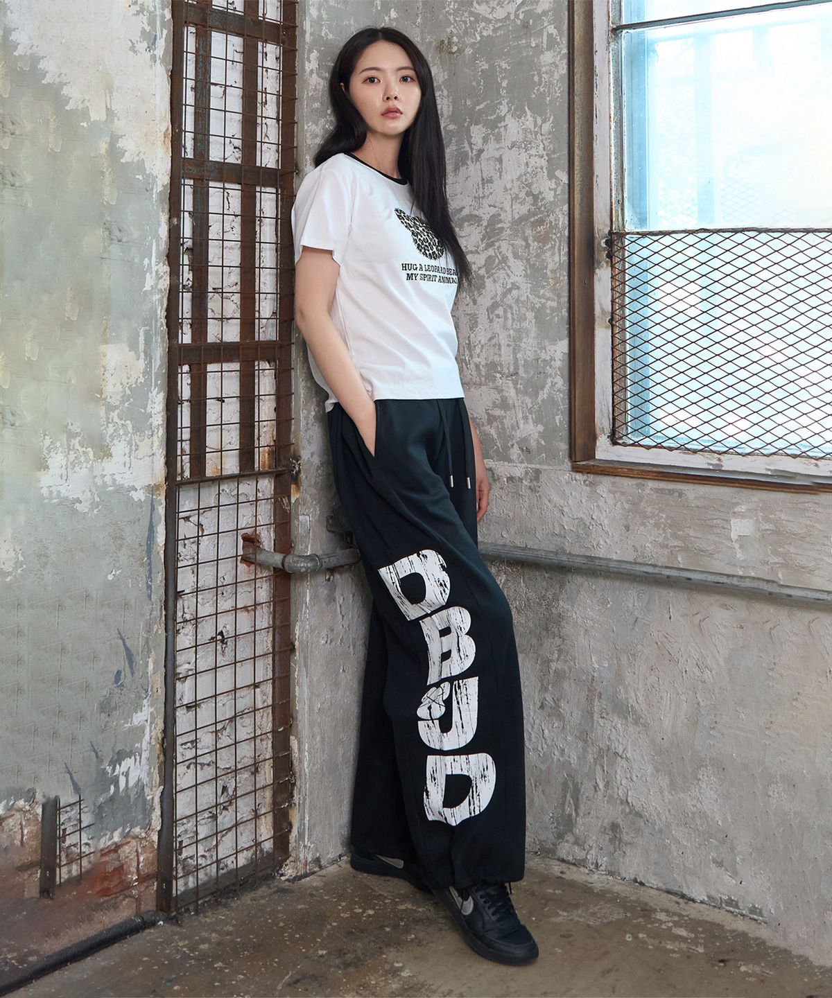 더블제이디(DOUBLE JD) 호피 아플리케 팬츠