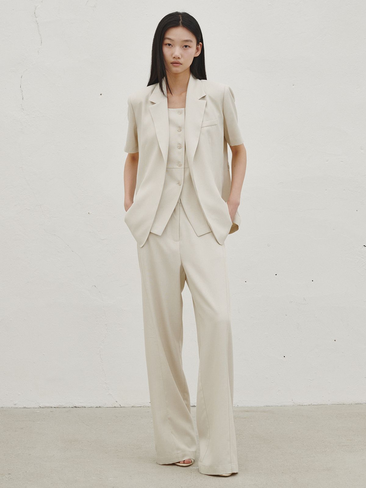 누브(NOUVE) 린넨 베스트 블라우스 - 아이보리 / Linen Vest Blouse - Ivory
