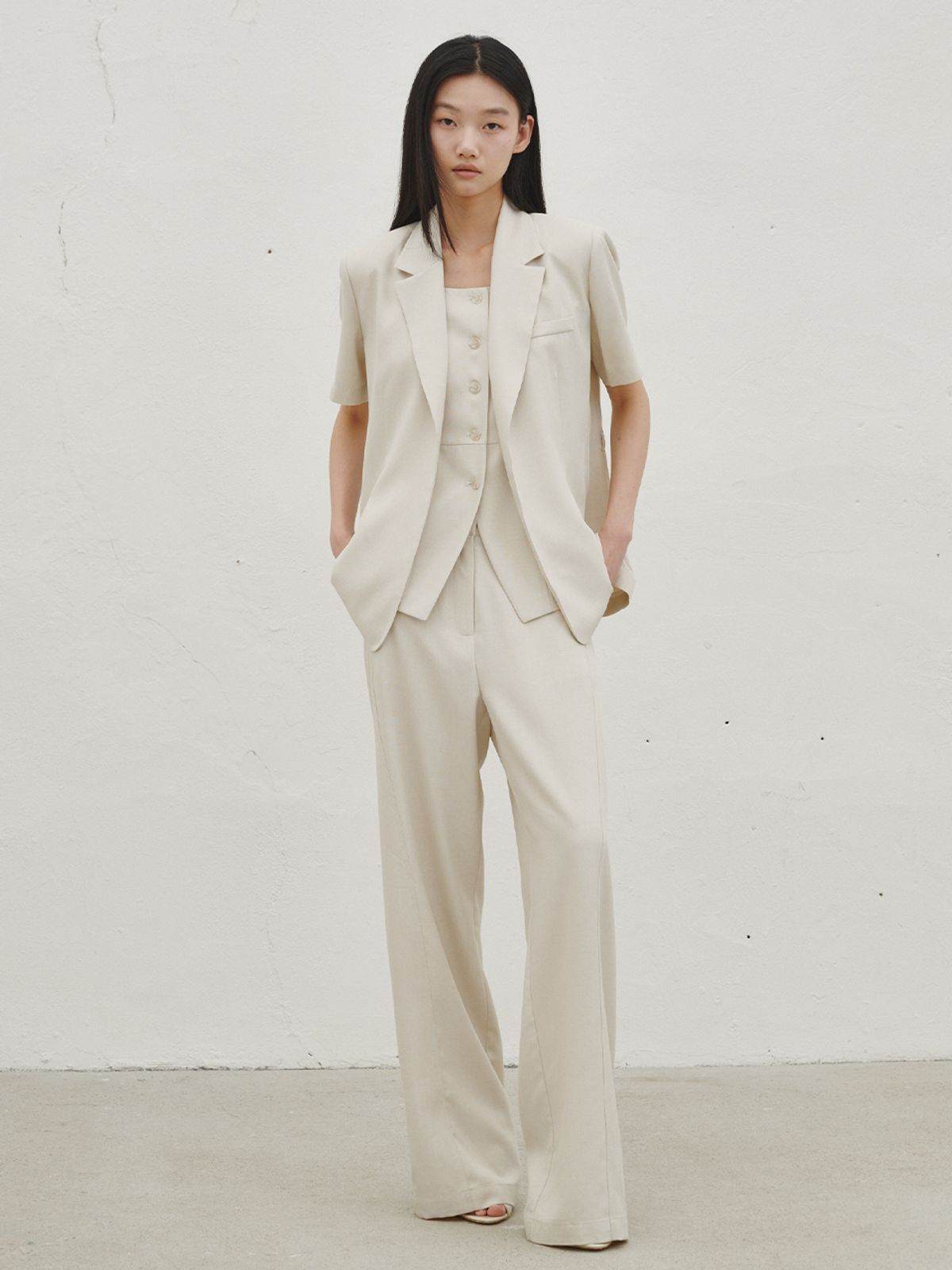 누브(NOUVE) 린넨 벨티드 자켓 - 아이보리 / Linen Belted Jacket - Ivory