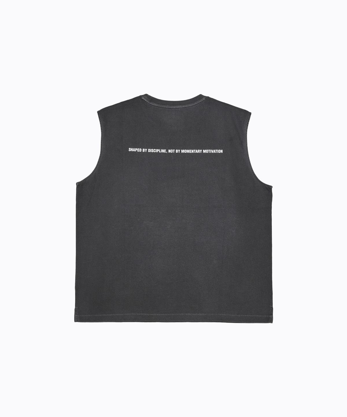 라임라잇 어패럴(LIMELIGHT APPAREL) 애슬릿 디서플린 백 로고 쿨링 오버사이즈 슬리브리스 (차콜/화이트)