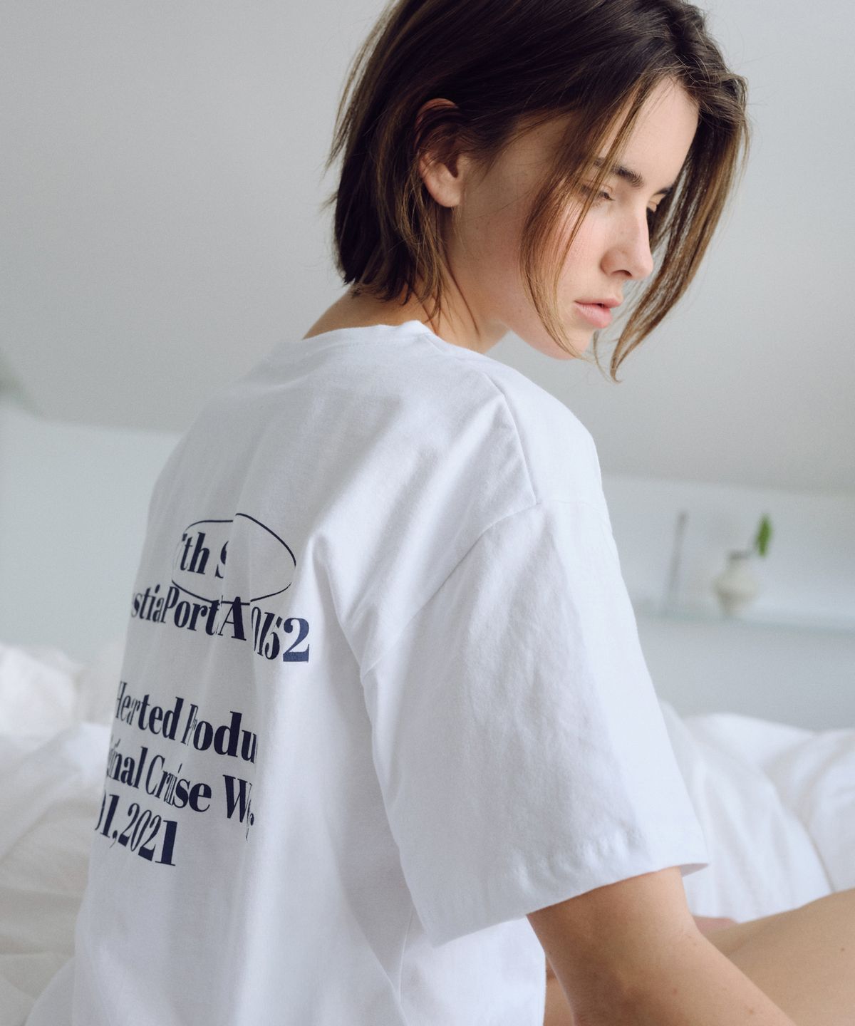유라고(URAGO) Unicorn lettering t-shirt