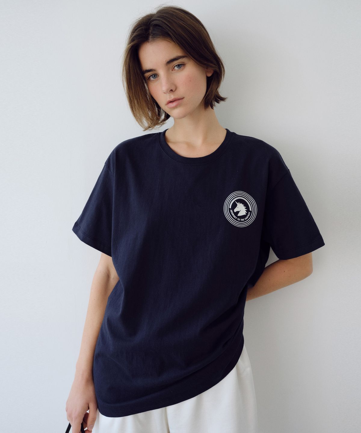 유라고(URAGO) Unicorn lettering t-shirt