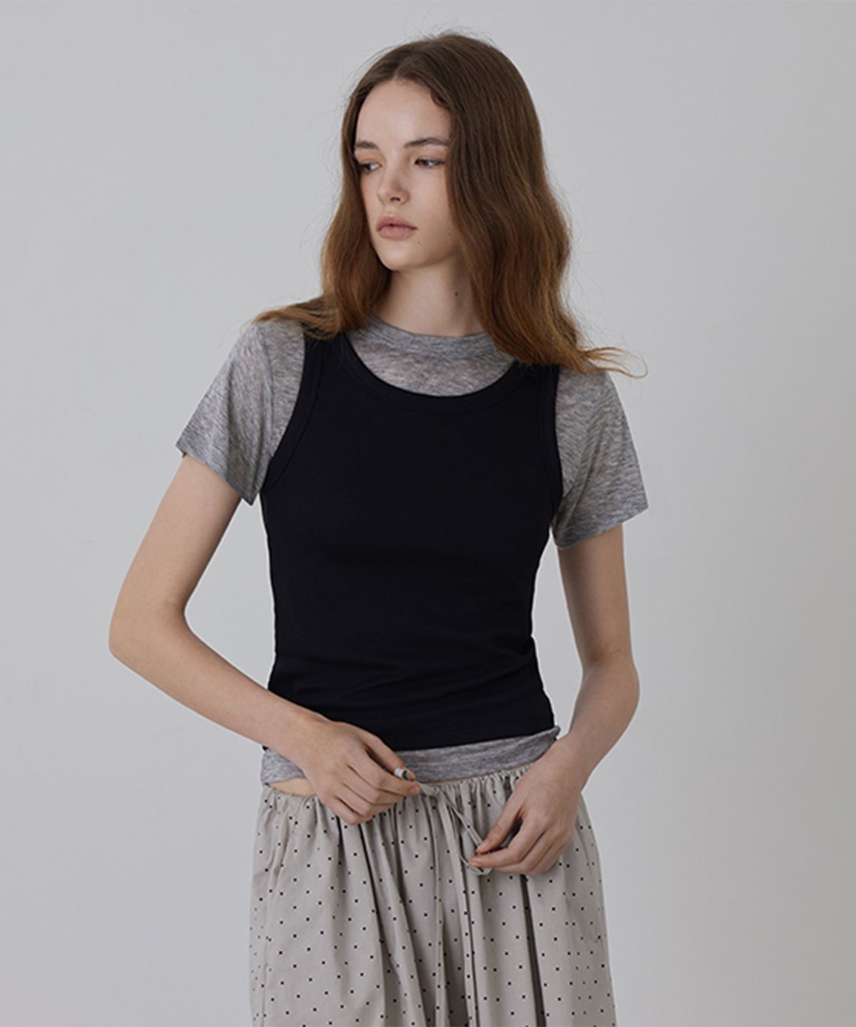 퀸스래빗(Q'SRB) Tencel See-through Round Short Sleeve T-shirt
