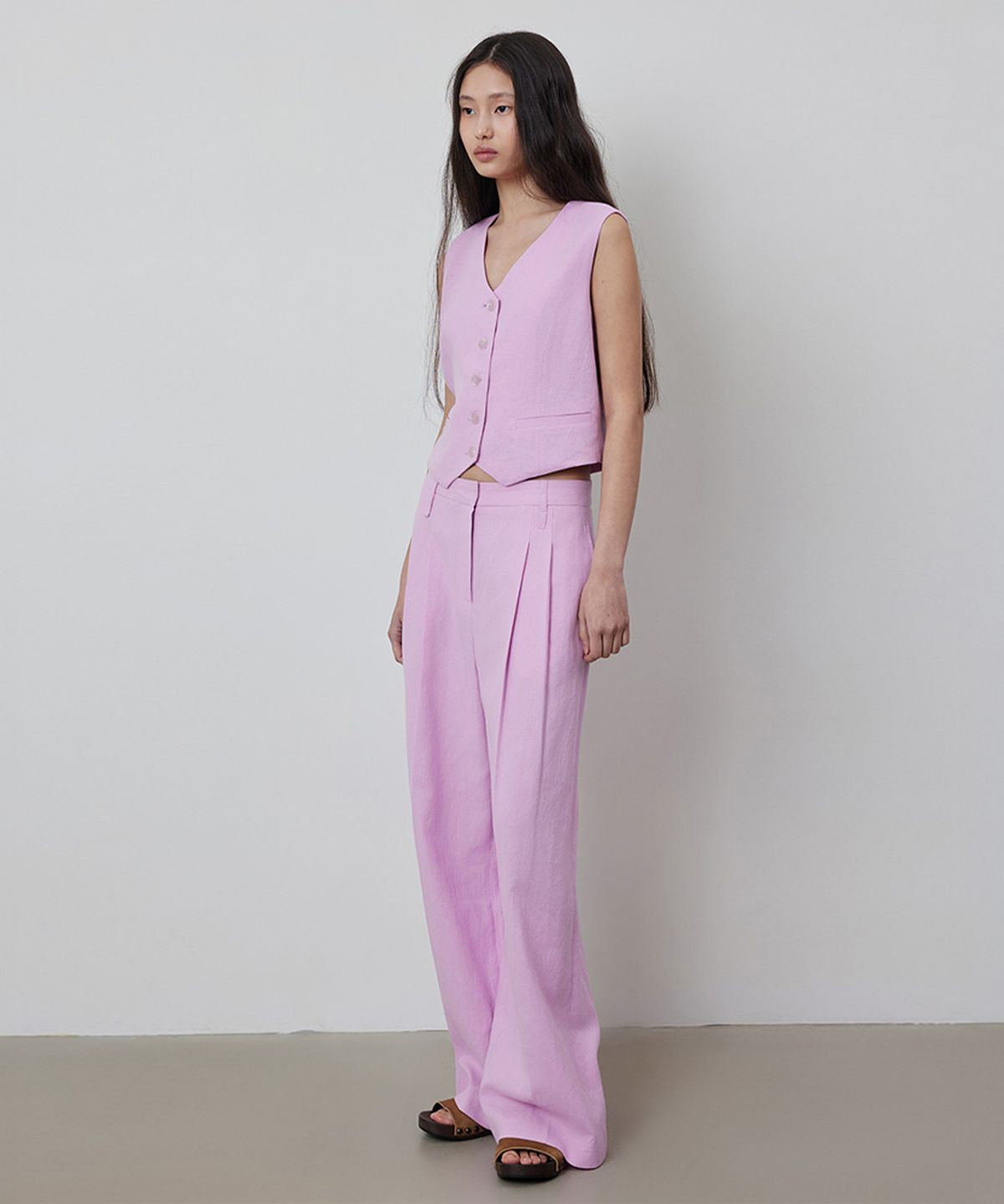 퀸스래빗(Q'SRB) Linen Two-Tuck Wide Slacks Pants