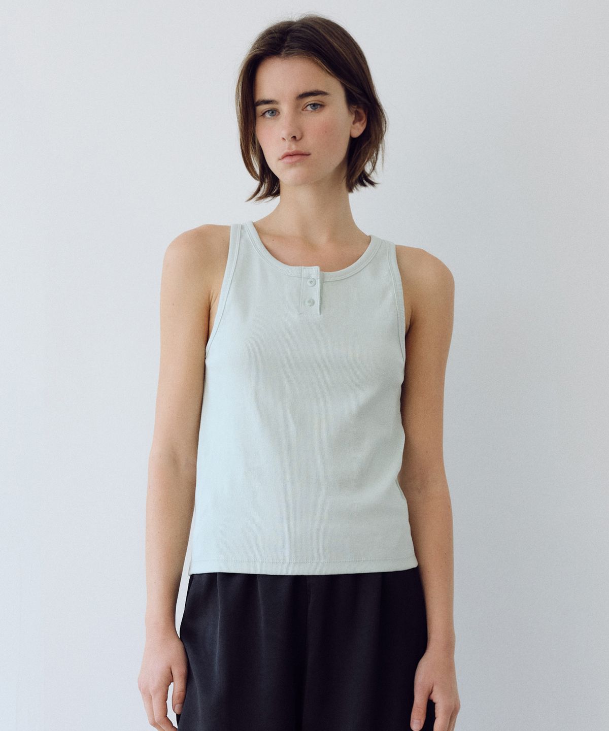유라고(URAGO) Button sleeveless top