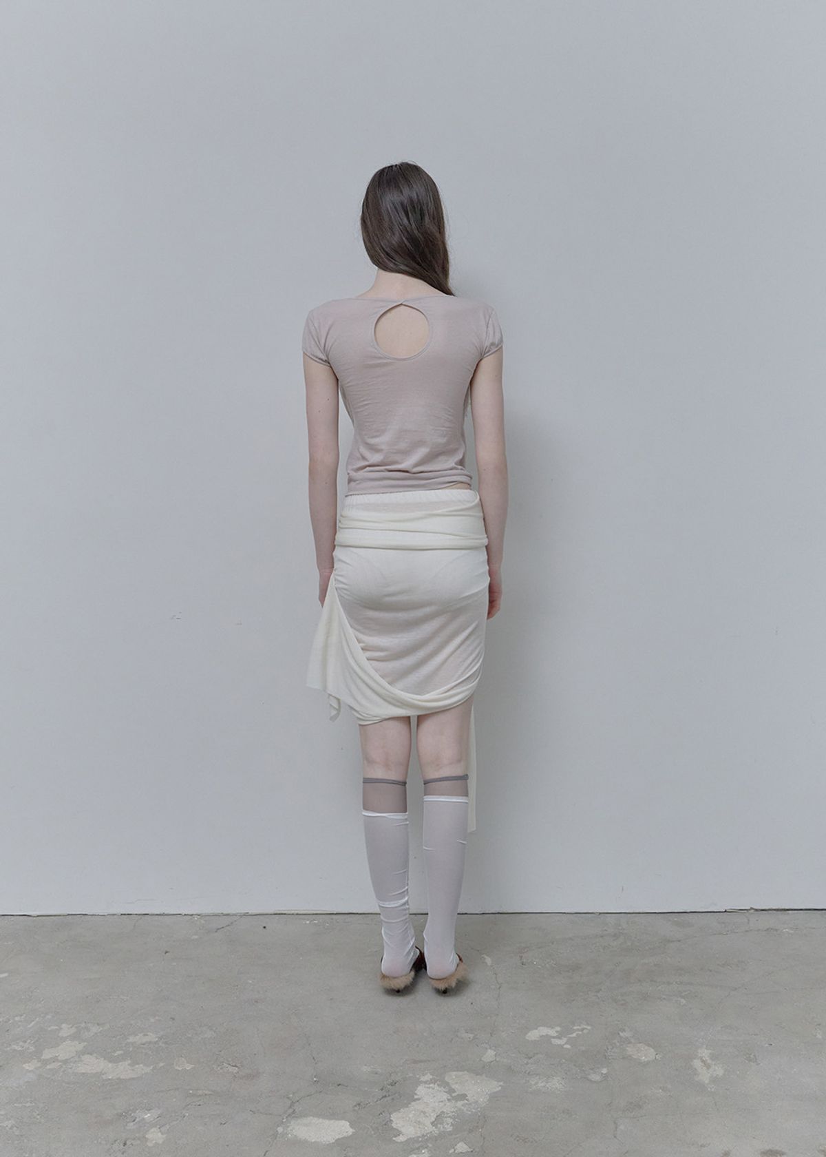 필세(PHILCE) Wrap Layered Short Sleeveless, Pink Beige