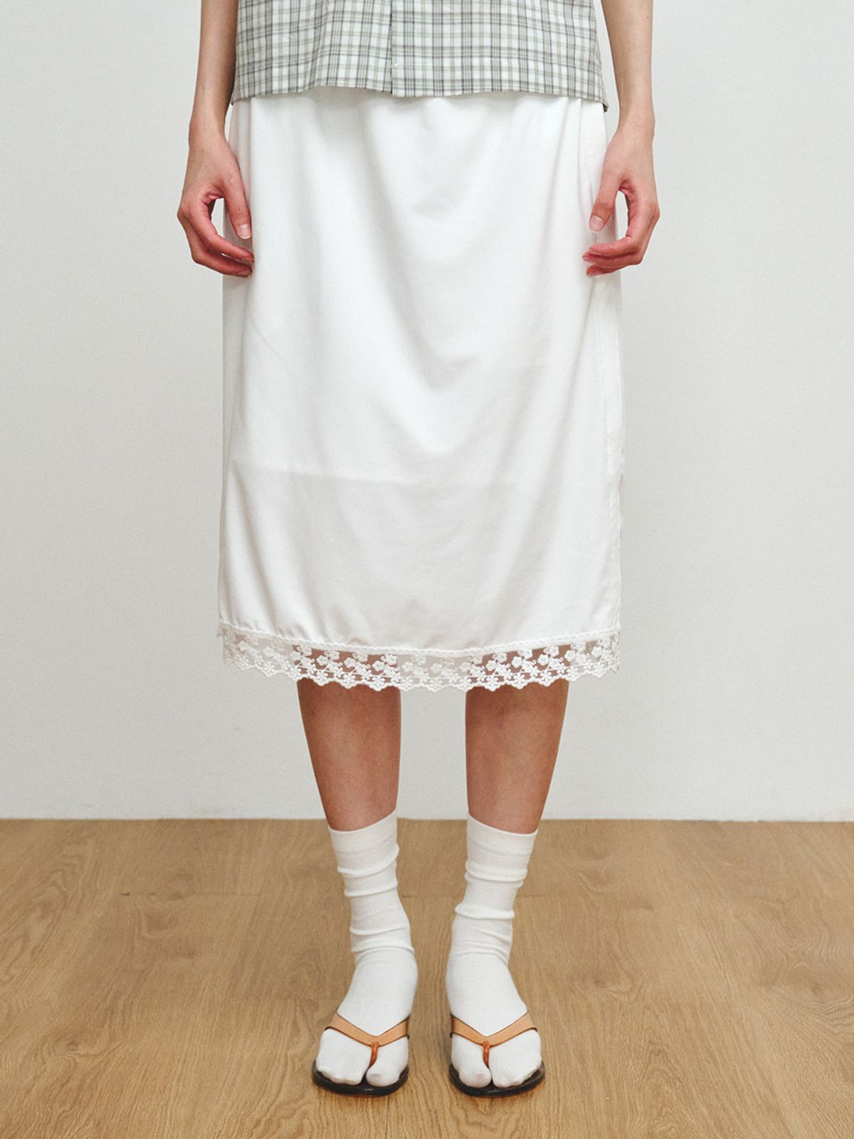플리즈프로젝트(PLZPROJECT) LACE MIDI SKIRT, WHITE