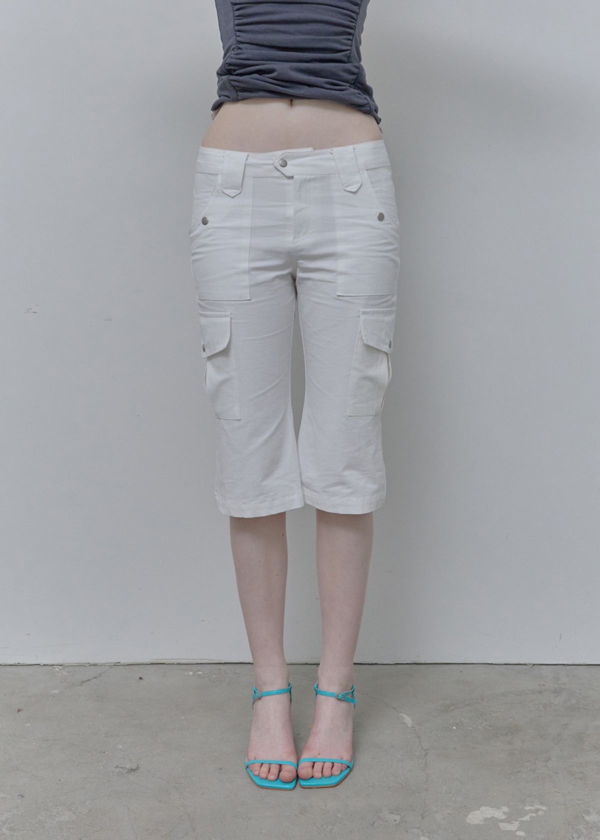 필세(PHILCE) Low capri cargo pants, White