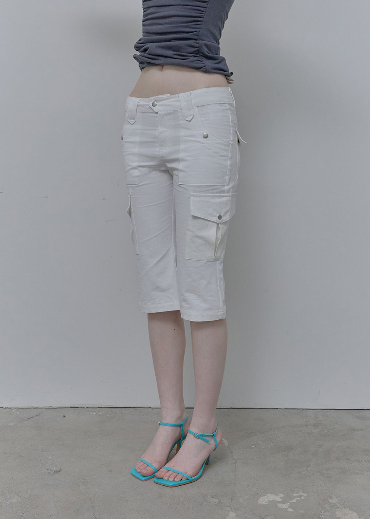 필세(PHILCE) Low capri cargo pants, White