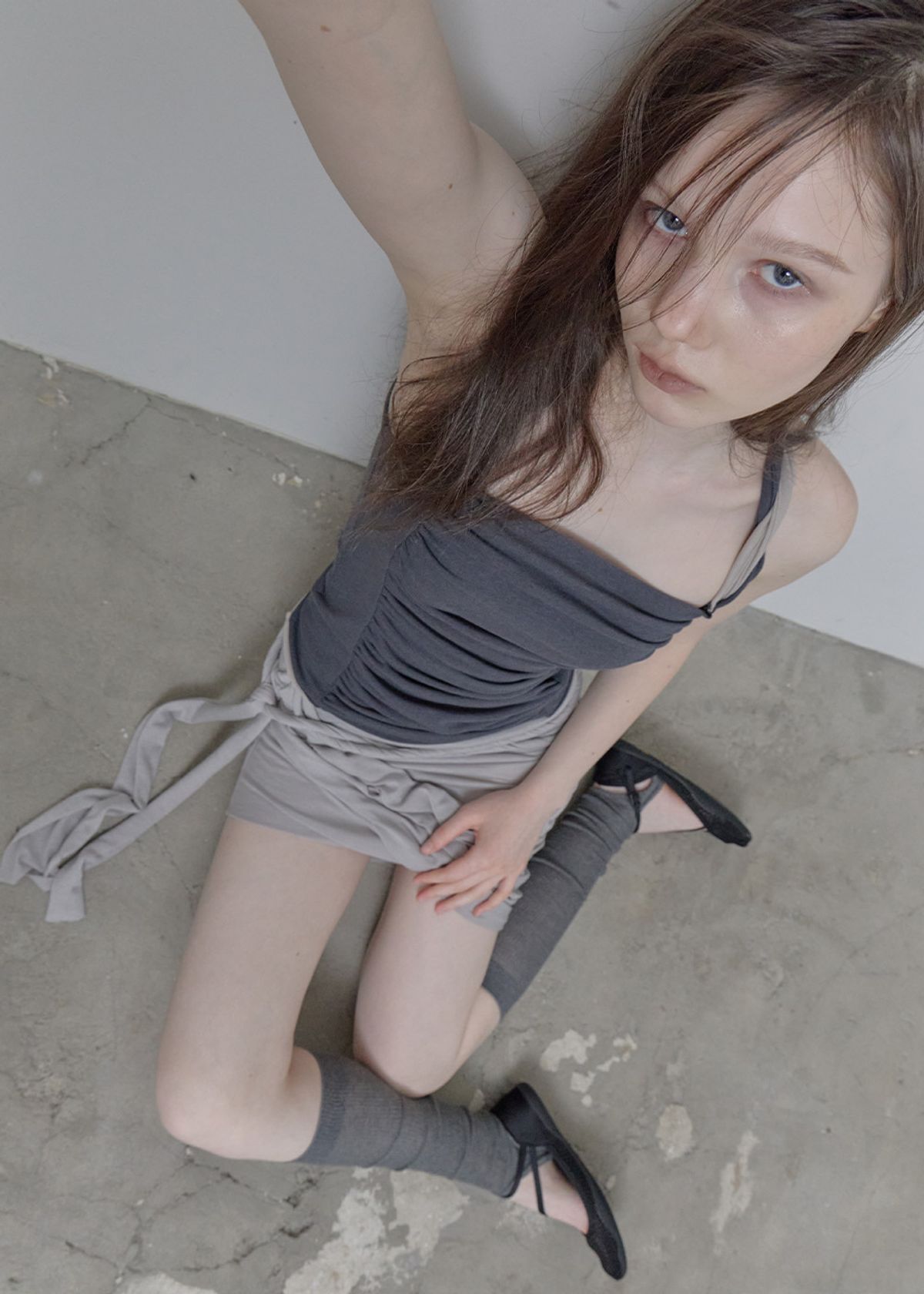 필세(PHILCE) See-Through Tied Shirring Midi skirt, Gray