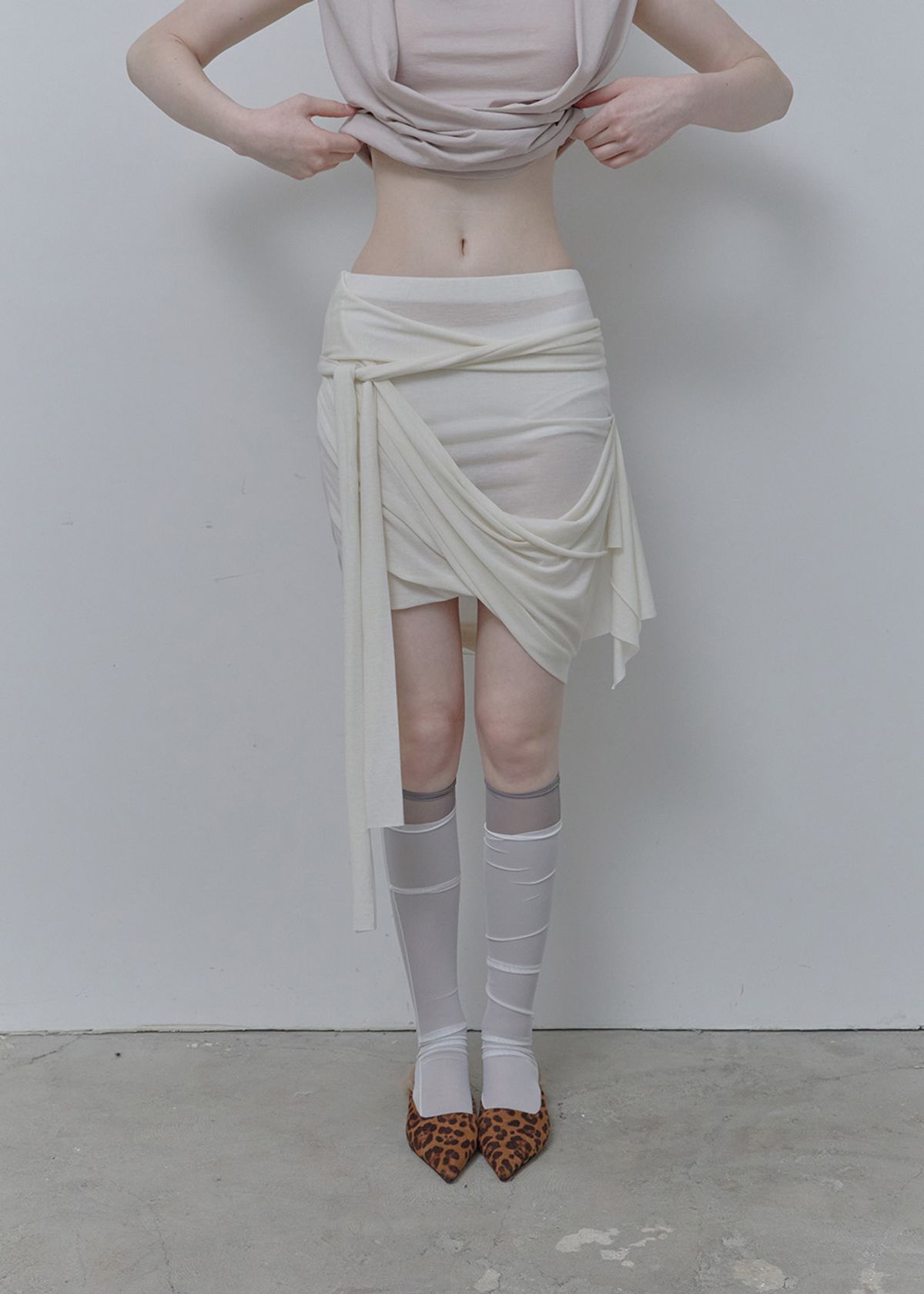 필세(PHILCE) See-Through Tied Shirring Midi skirt, Ivory