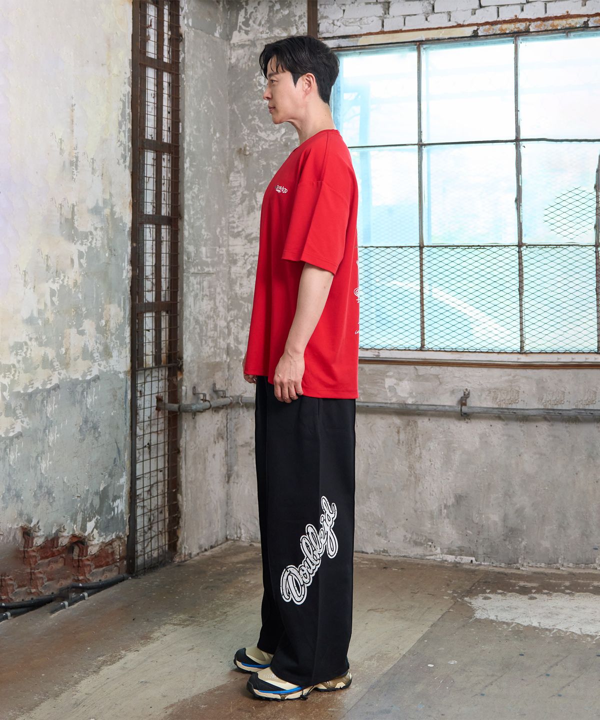 더블제이디(DOUBLE JD) 커브 뒷포켓 83포켓 팬츠