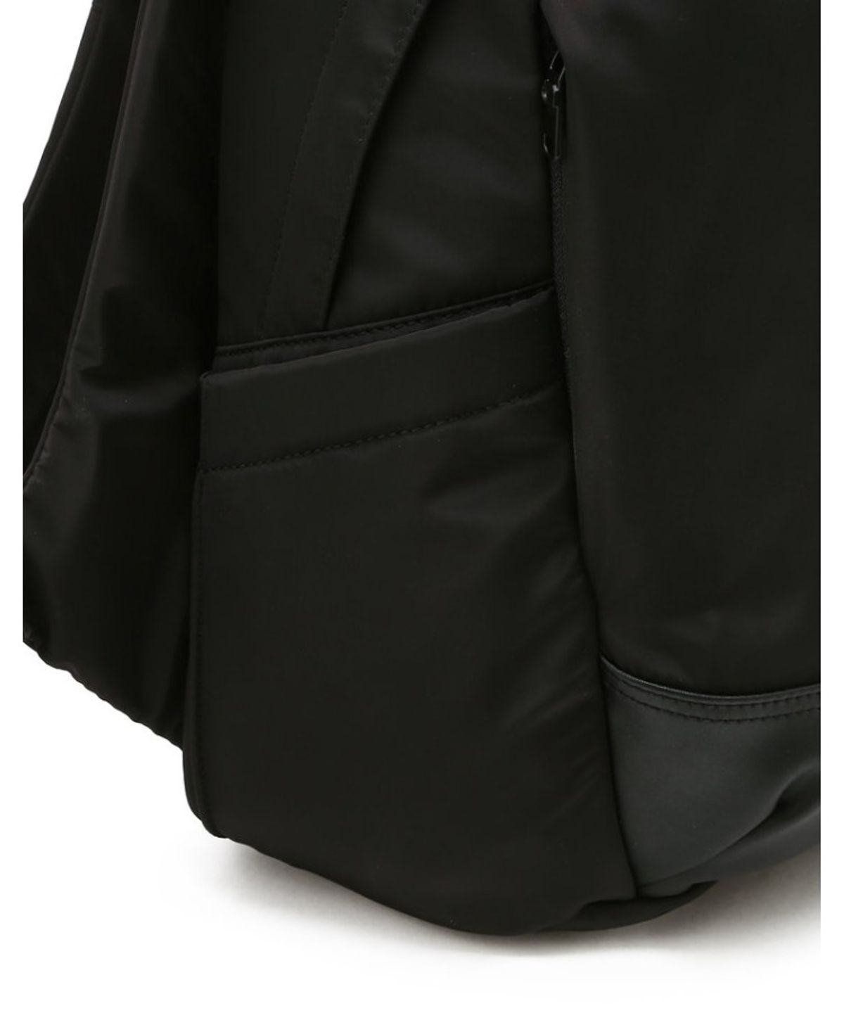 질스튜어트 맨 액세서리(JILLSTUART MEN ACC) [ORNE][금속바로고장식] 나일론 가죽배색 블랙 백팩