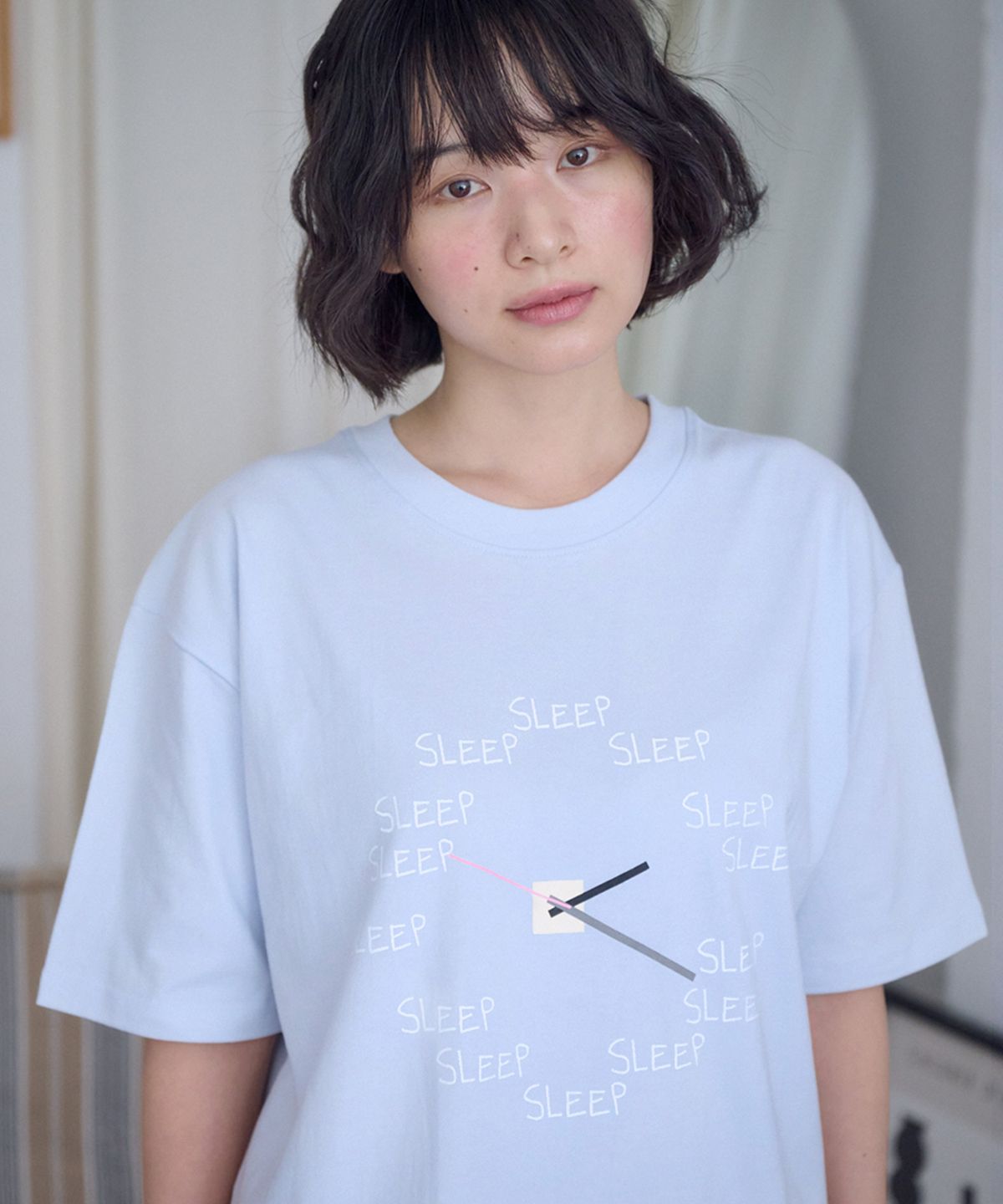 엠블러(AMBLER) Sleep Clock 그래픽 반팔 티셔츠 AS1319 (블루)