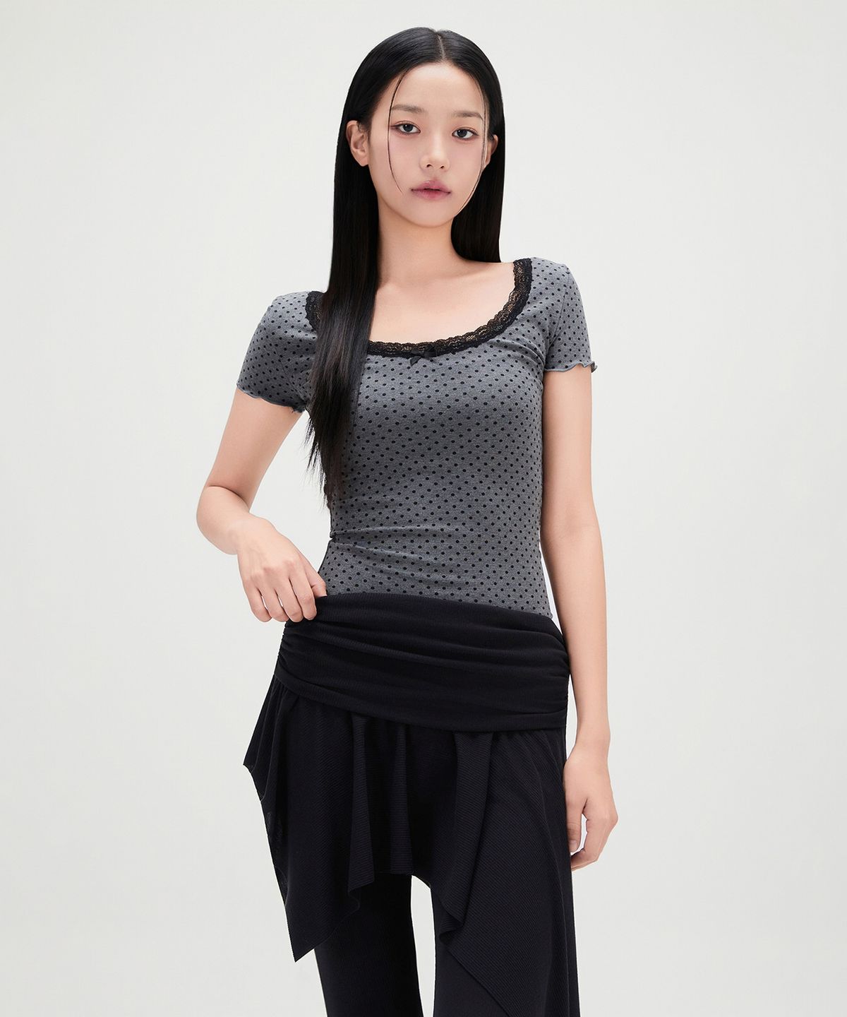 미쏘(MIXXO) U넥 도트 반팔 티셔츠 RE HWG40TS_MIWHWG72QS