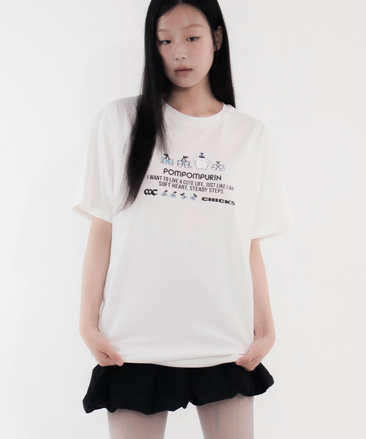 칙스(CHICKS) 폼폼푸린 스테디 오버 반팔 티셔츠 화이트