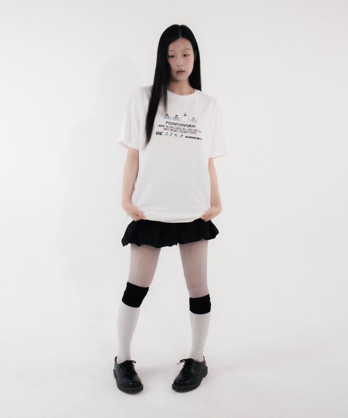칙스(CHICKS) 폼폼푸린 스테디 오버 반팔 티셔츠 화이트