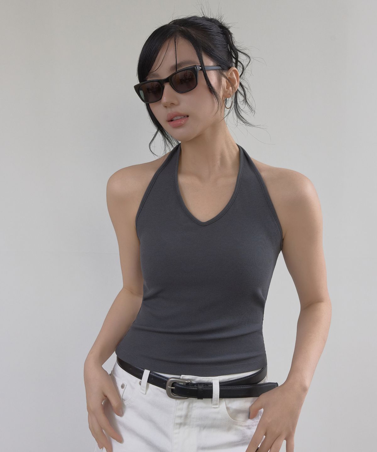 릿지서울(RITZYSEOUL) [캡내장] 골지_V넥 홀터 캡내장 슬림 슬리브리스