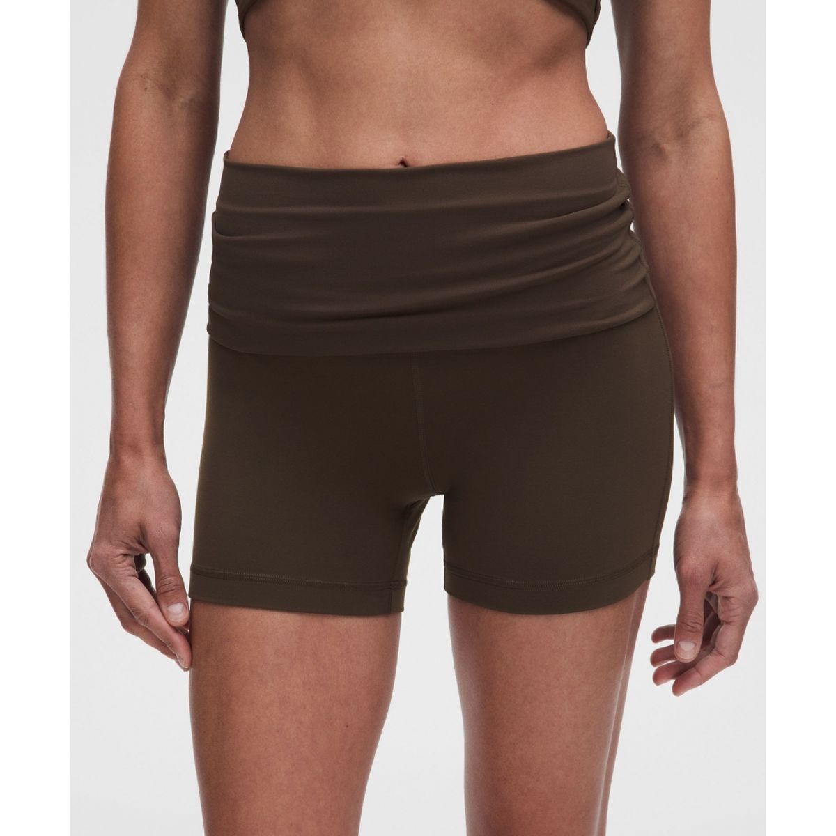 룰루레몬(LULULEMON) 그루브 폴드오버 미드라이즈 쇼츠 4inch  WALC