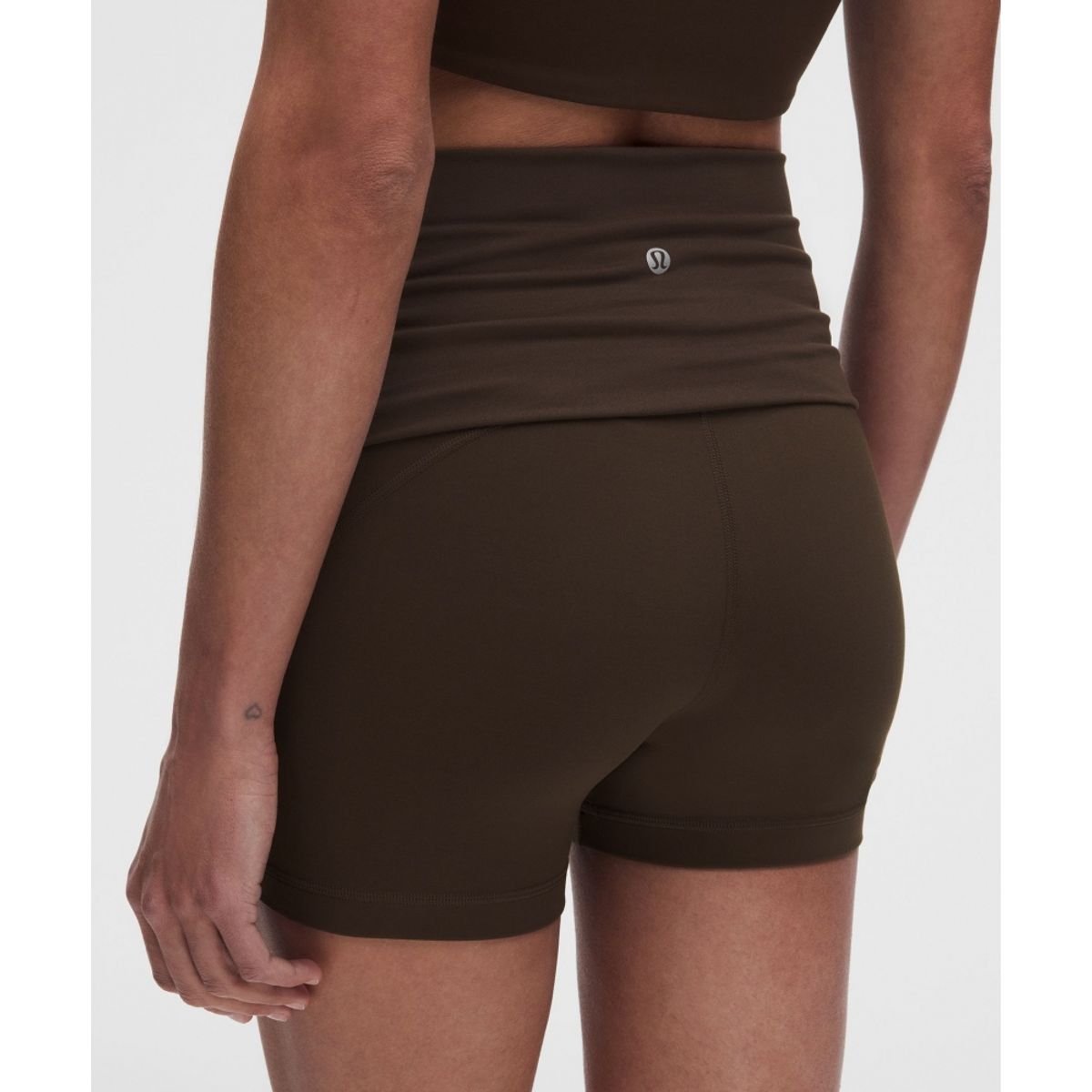 룰루레몬(LULULEMON) 그루브 폴드오버 미드라이즈 쇼츠 4inch  WALC