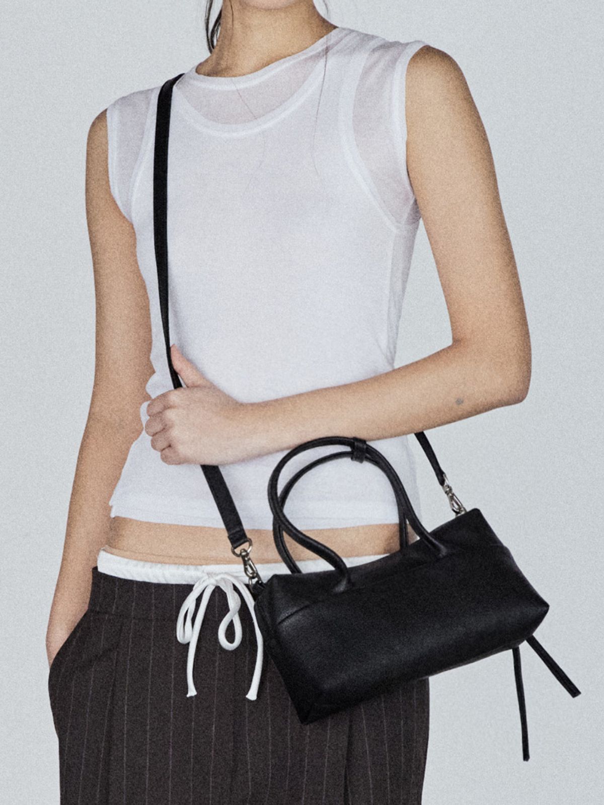 던팩토리(DAWN FACTORY) MARTIN BAG SMALL COW LEATHER BLACK 마틴백 스몰 소가죽 블랙