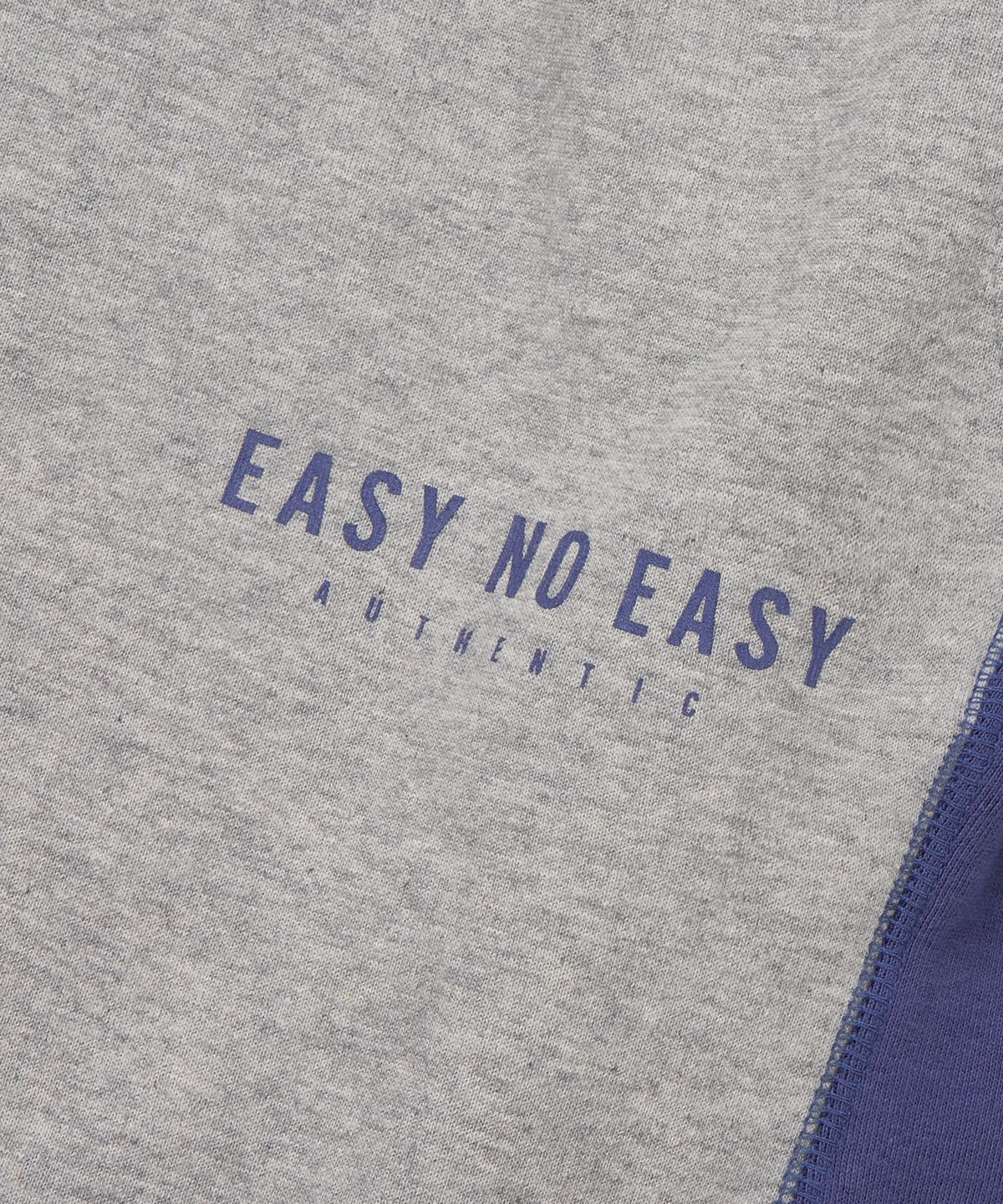 이지노이지(EASY NO EASY) 트랙 배색 버뮤다 스웻 팬츠 - 그레이
