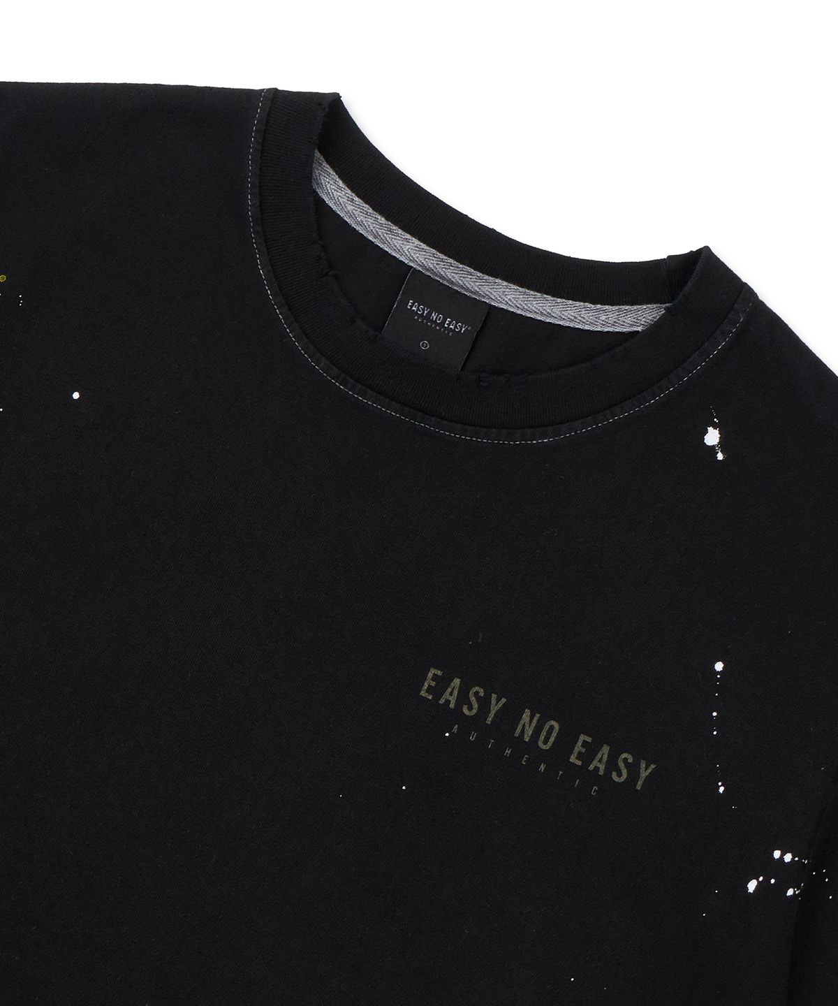 이지노이지(EASY NO EASY) 이지 페인팅 크롭 티셔츠 - 블랙
