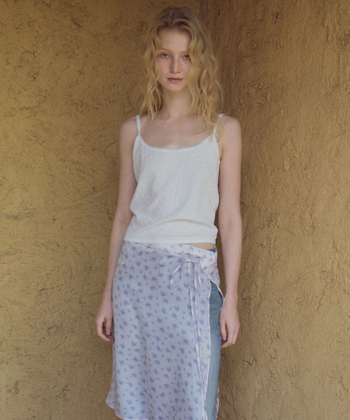 씨타(CITTA) Floral Textured Lace Sleeveless_CTT3013(White)