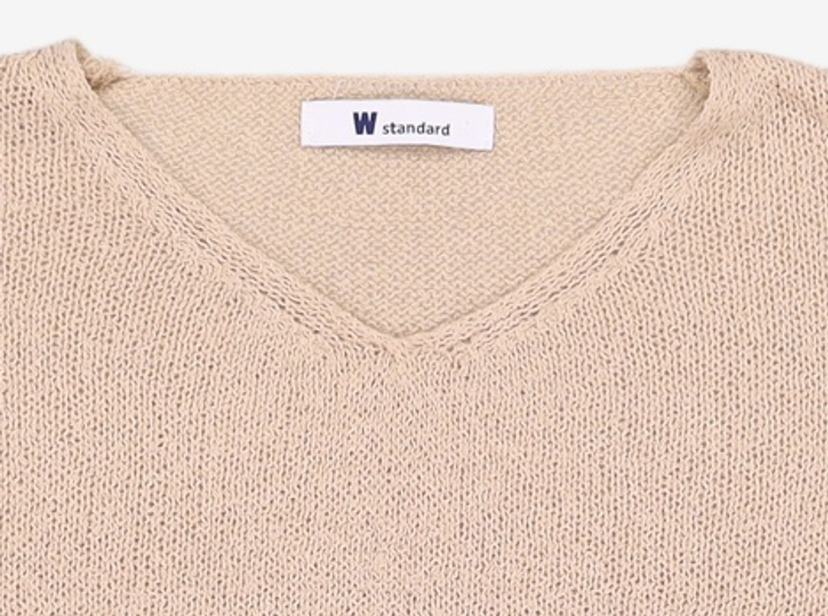 더블유스탠다드(W STANDARD) 부클사VPO BOUCLE V KNIT FREE