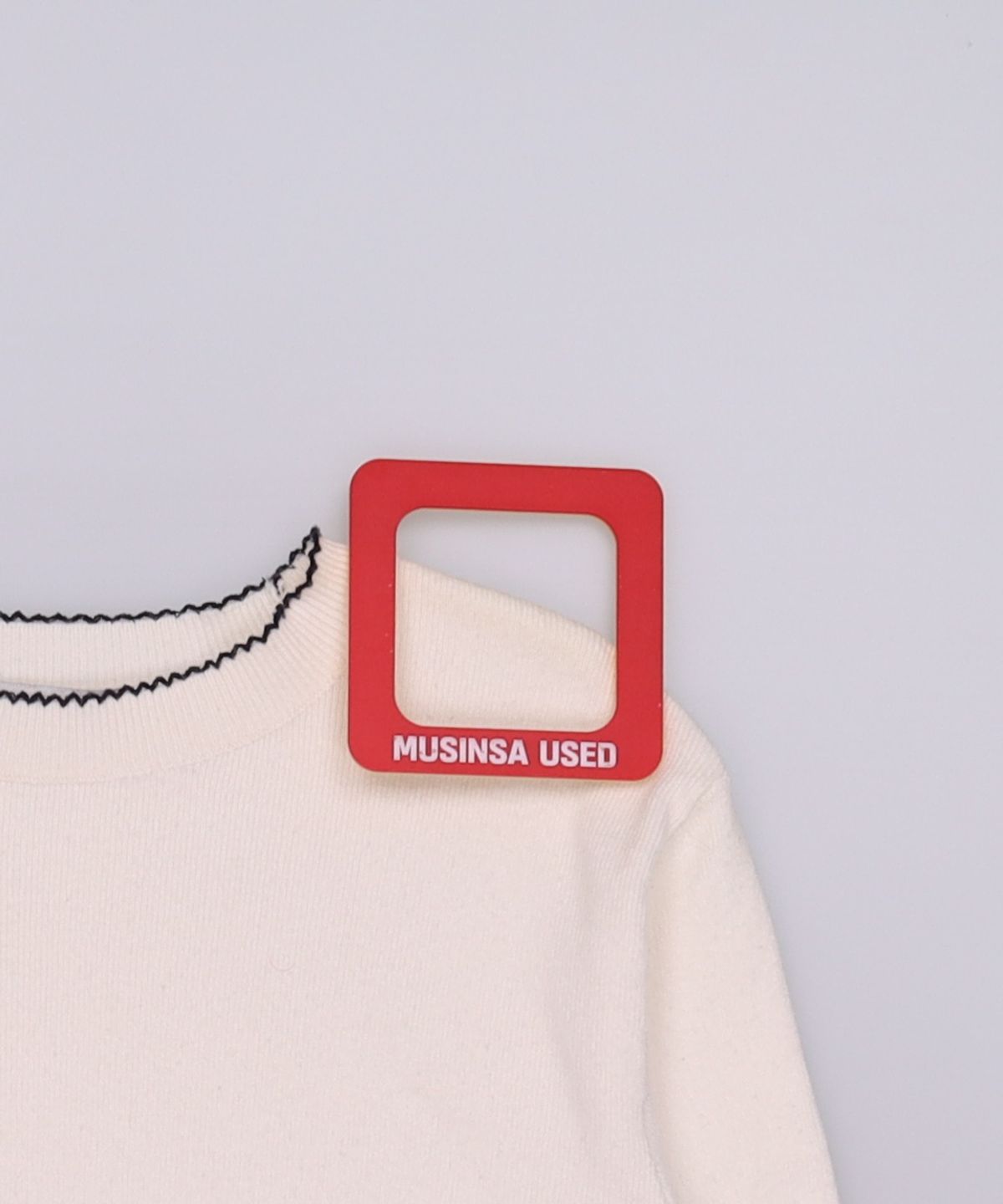 미쏘(MIXXO) 소매 배색포인트 풀오버 MIWKAC131T L