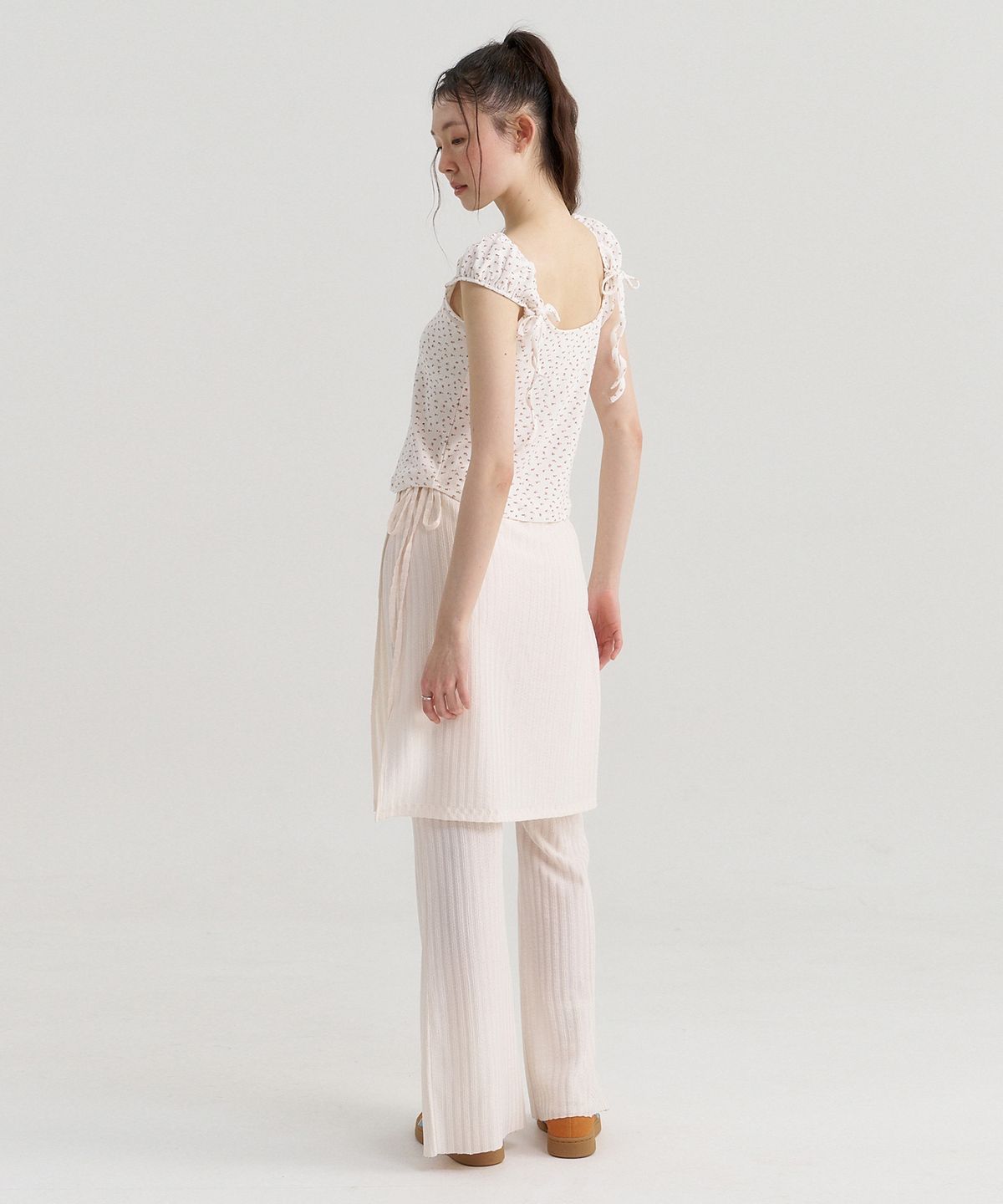 노브포에티(NOVE POETI) LOMI BANDING PANTS CREAM