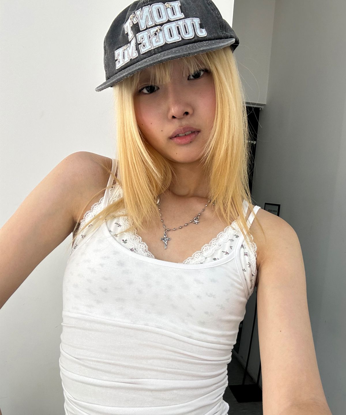 러닝하이(RUNNINGHIGH) 브라렛 레이어드 슬리브리스 탑 [화이트]