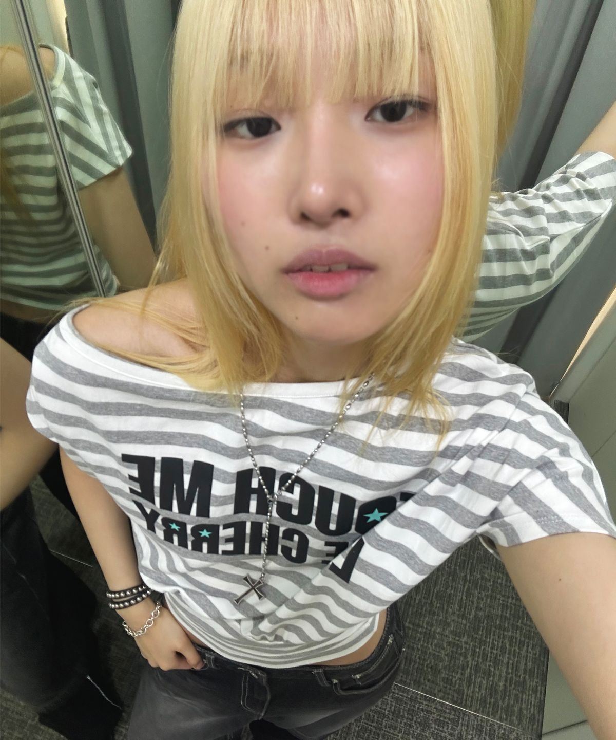 러닝하이(RUNNINGHIGH) 스트라이프 원숄더 H/S 티 [그레이]