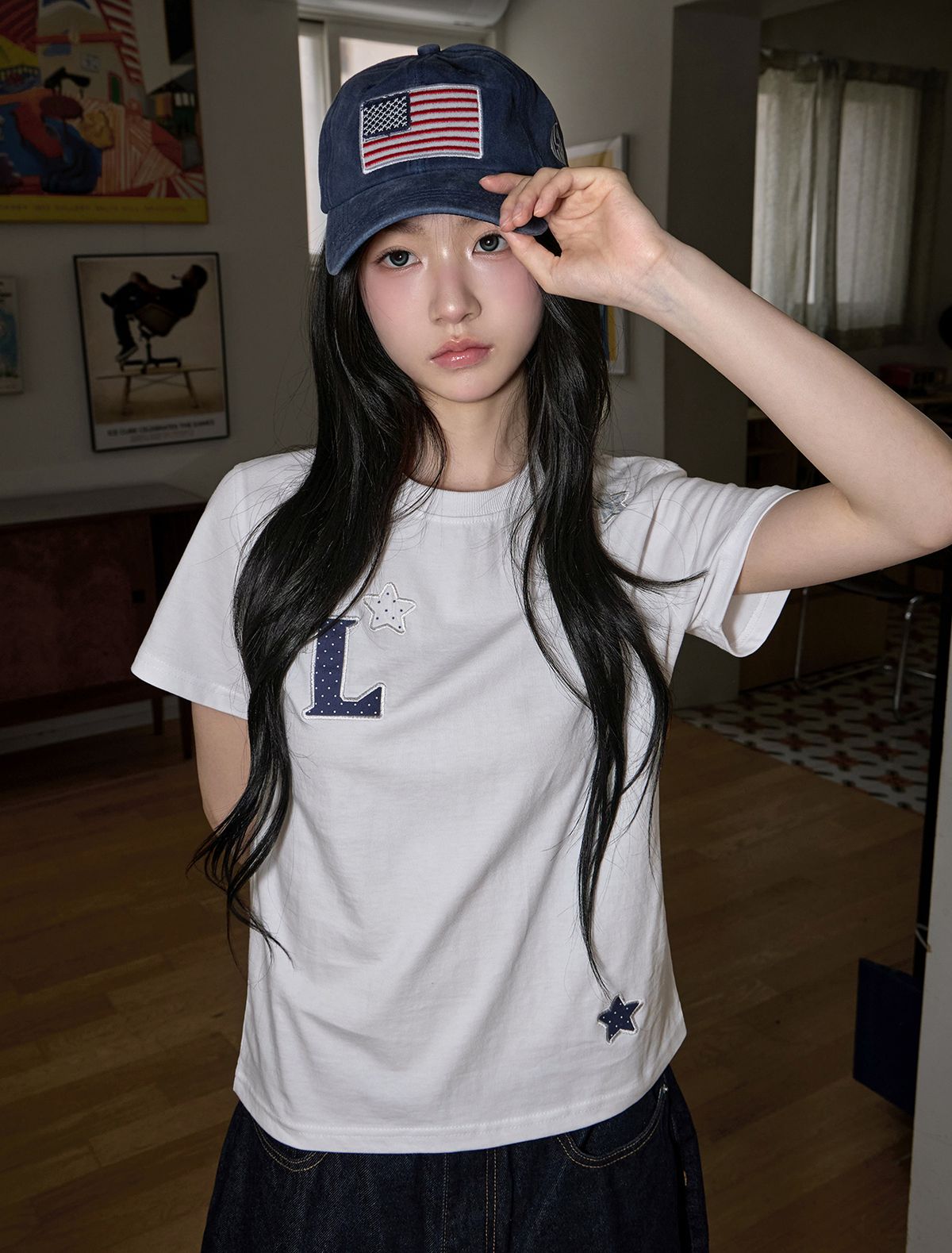 루프(LOOXP) 도트 스타 로고 패치 슬림핏 반팔티 아이보리