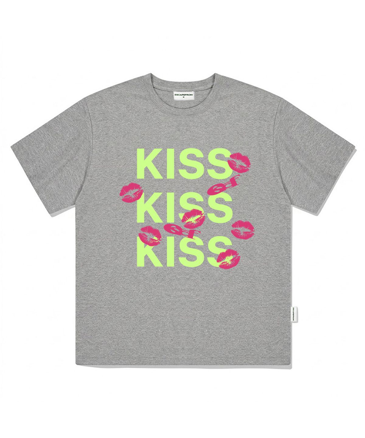 이스케이프프롬(ESCAPEFROM) KISS KISS KISS 프린트 오버핏 반팔티 차콜
