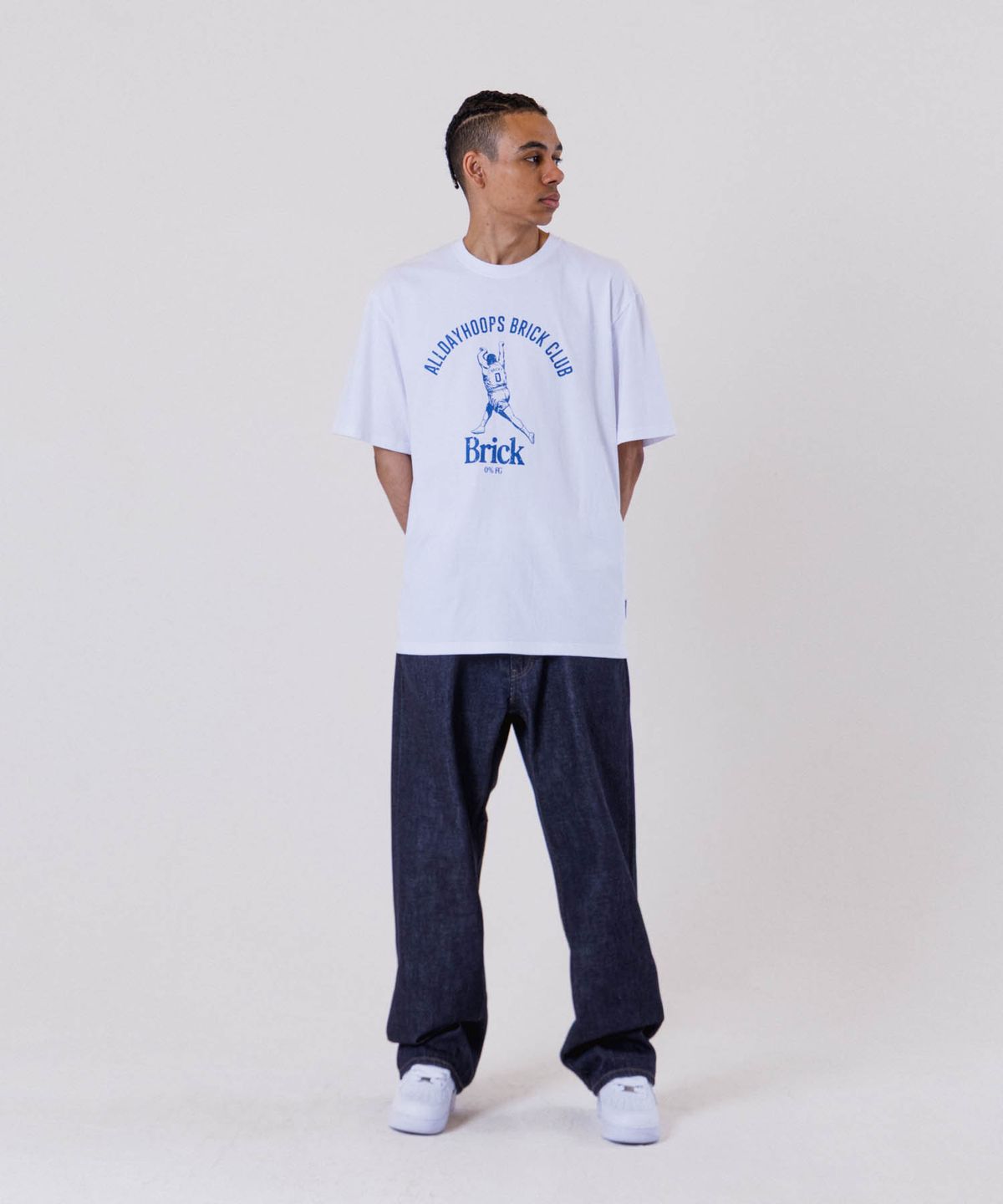 올데이훕스(ALL DAY HOOPS) 올데이훕스 브릭클럽 오버핏 반팔 티셔츠 화이트