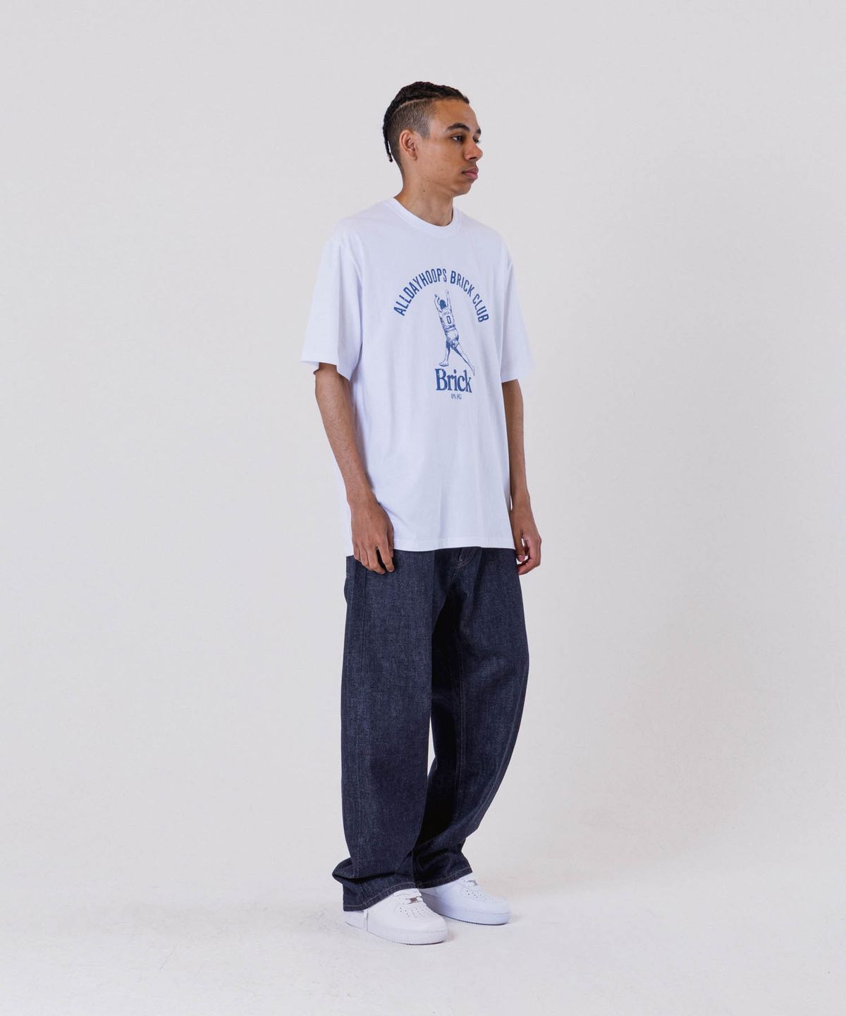 올데이훕스(ALL DAY HOOPS) 올데이훕스 브릭클럽 오버핏 반팔 티셔츠 화이트