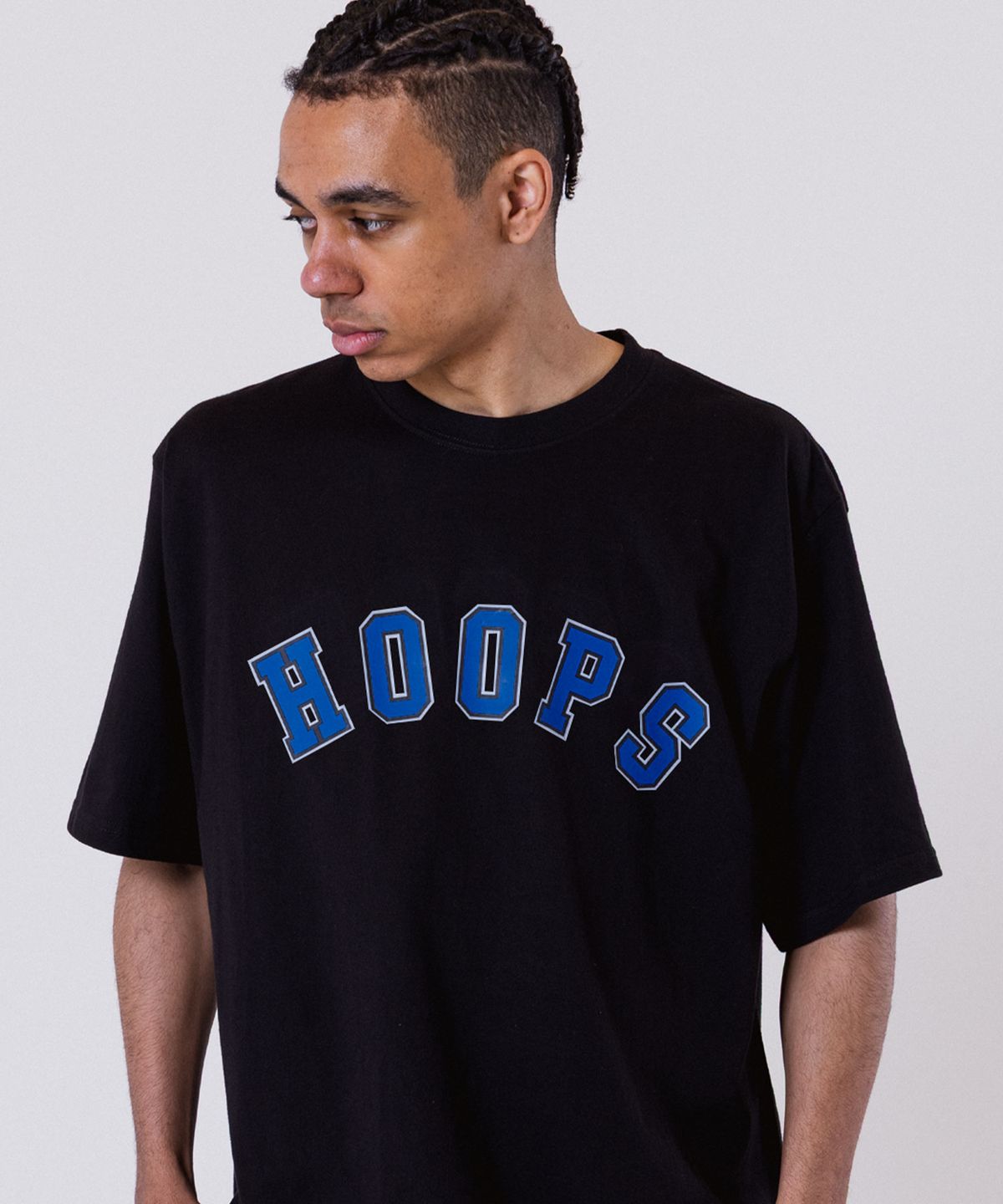 올데이훕스(ALL DAY HOOPS) 훕스 바시티로고 오버핏 반팔 티셔츠 블랙