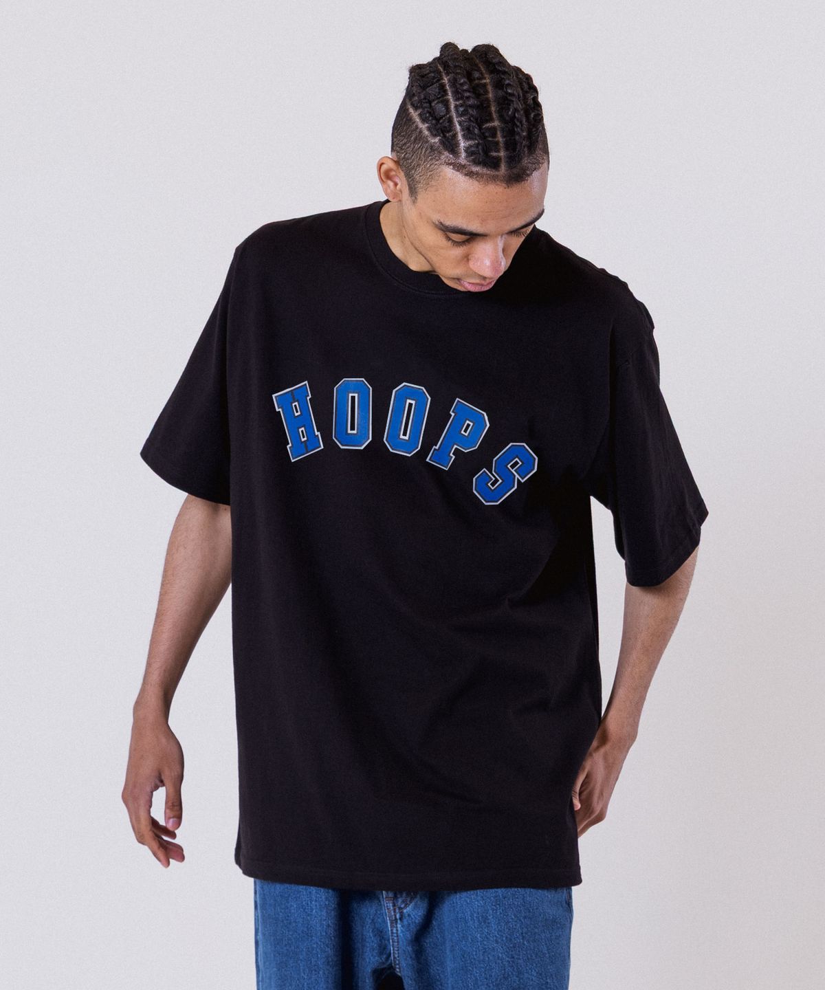 올데이훕스(ALL DAY HOOPS) 훕스 바시티로고 오버핏 반팔 티셔츠 블랙