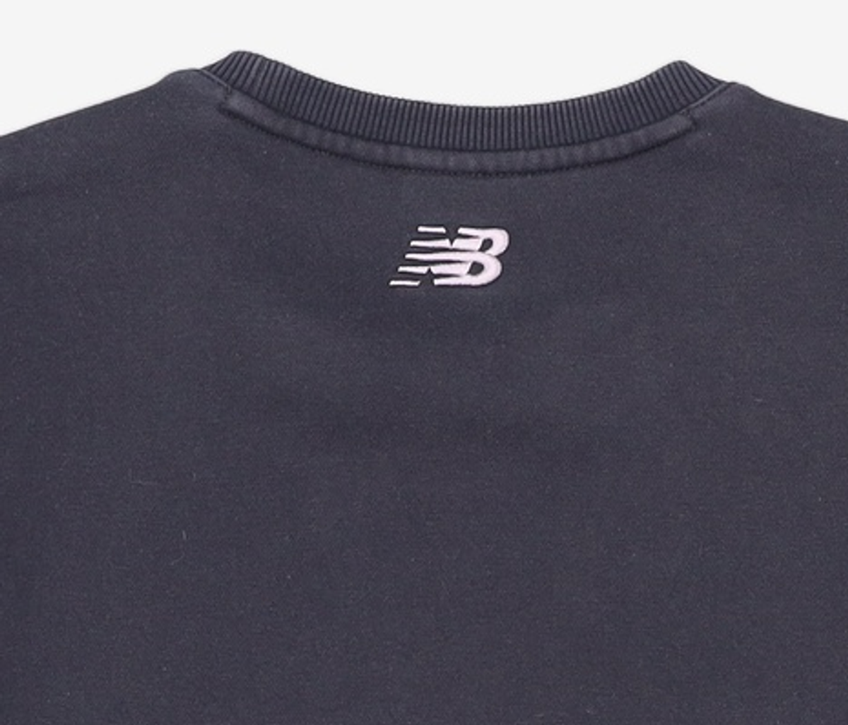 뉴발란스(NEW BALANCE) 맨투맨/스웨트셔츠 100