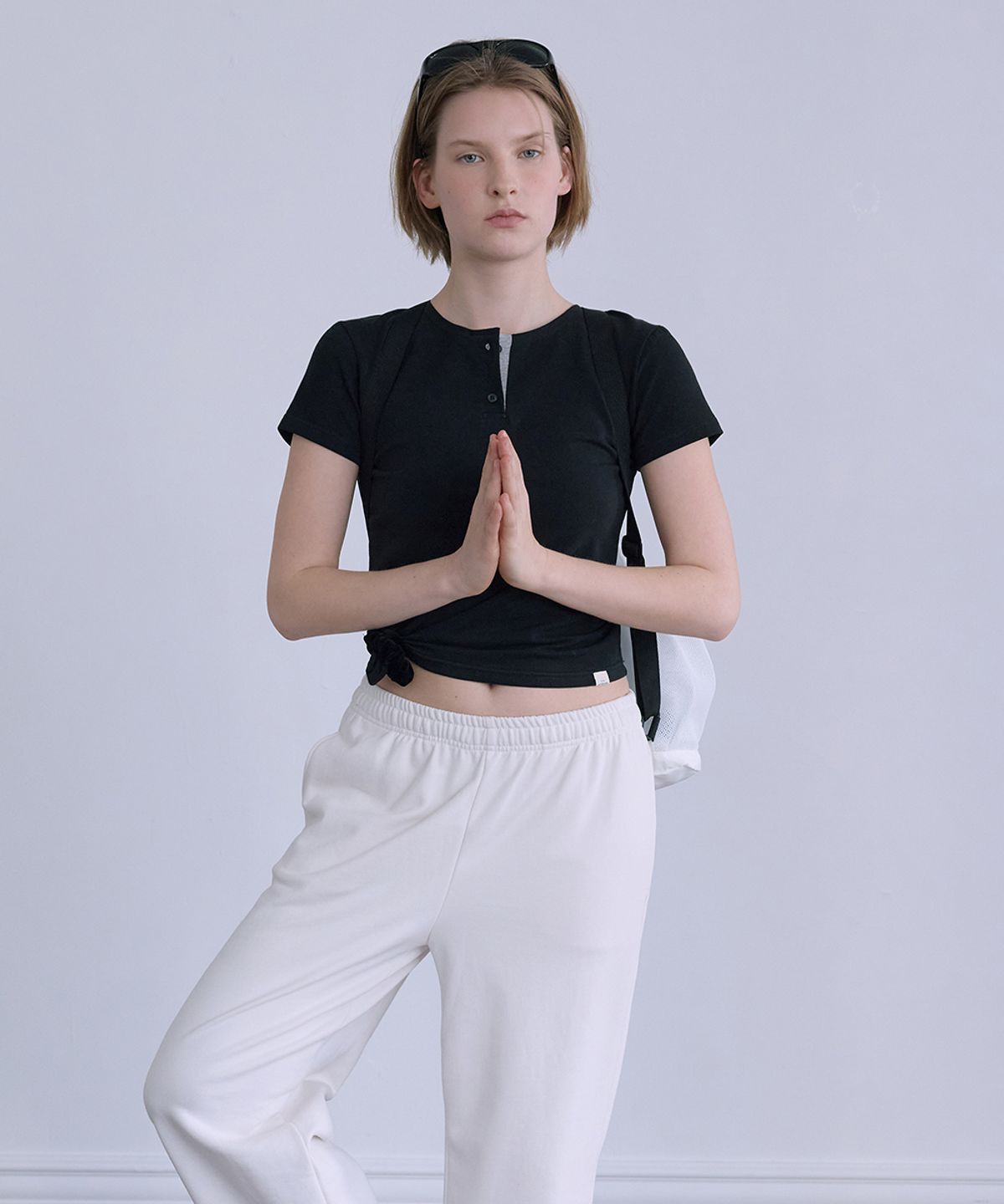 애프터아워즈(AFTERHOURS) COLOR HENLEY NECK HALF-TOP (BLACK)