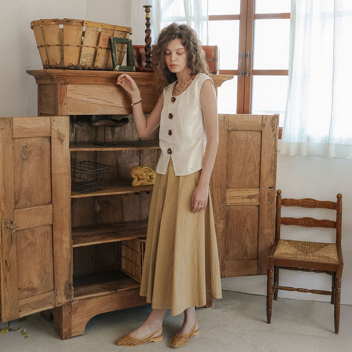 프라우드 마리(PROUD MARY) PM_Flower button sleeveless top_IVORY