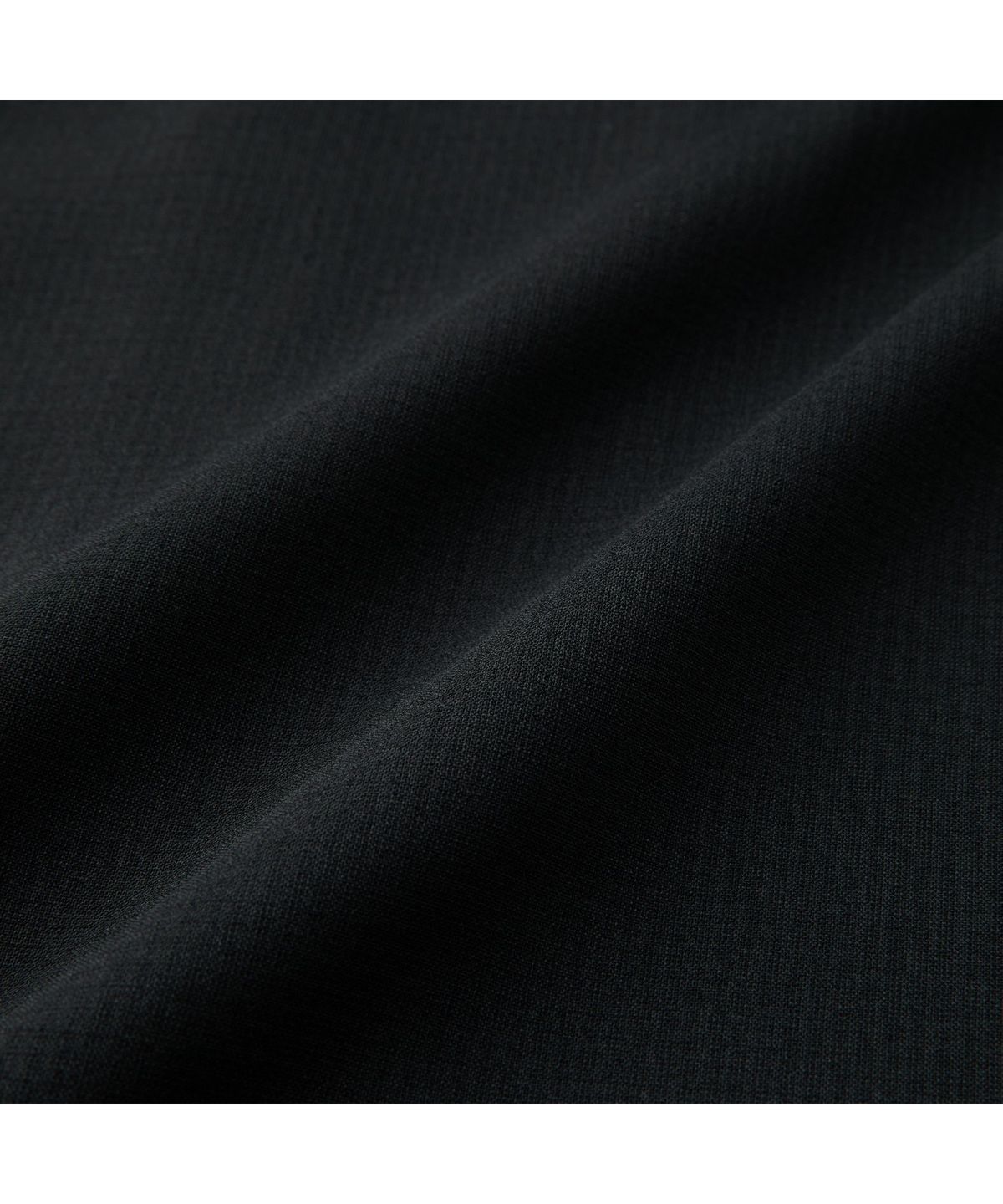 커스텀멜로우(CUSTOMELLOW) [Essentials] Black Regular Fit Half Shirt C9SAM26311BKX