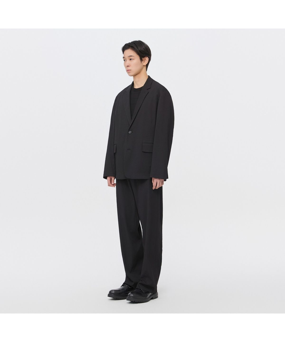 커스텀멜로우(CUSTOMELLOW) [Essentials] Black Loose Fit Pleats Setup Pants C9PAM26422BKX