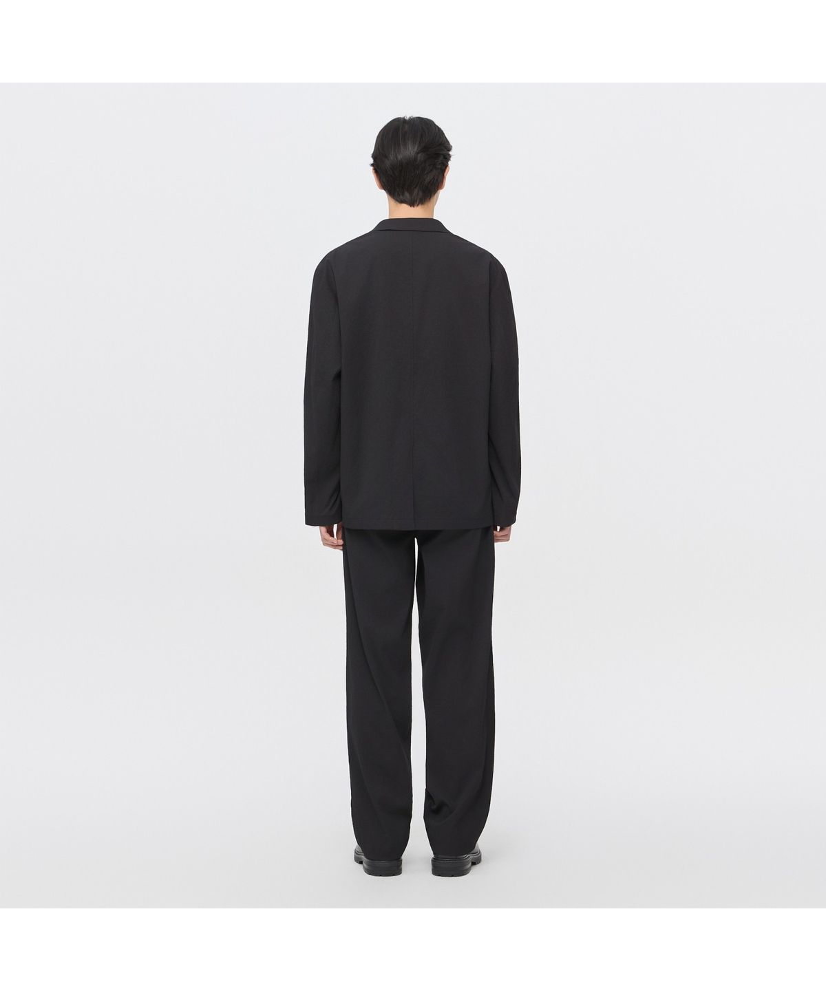 커스텀멜로우(CUSTOMELLOW) [Essentials] Black Loose Fit Pleats Setup Pants C9PAM26422BKX